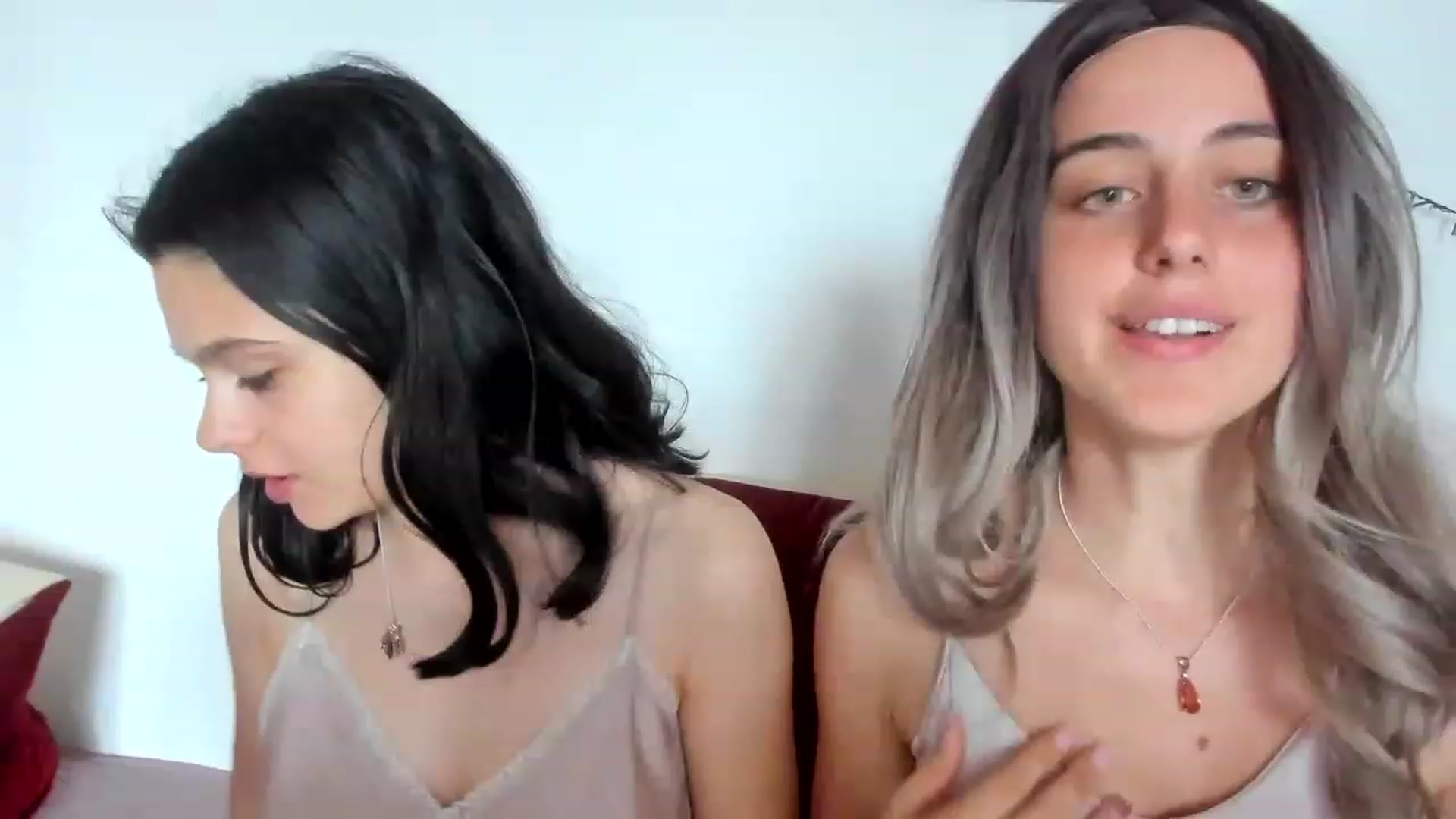 Gallery image thumbnail from AriahKiss's myfreecams stream on, 03/15/2023, 15:49 image 1 of 20