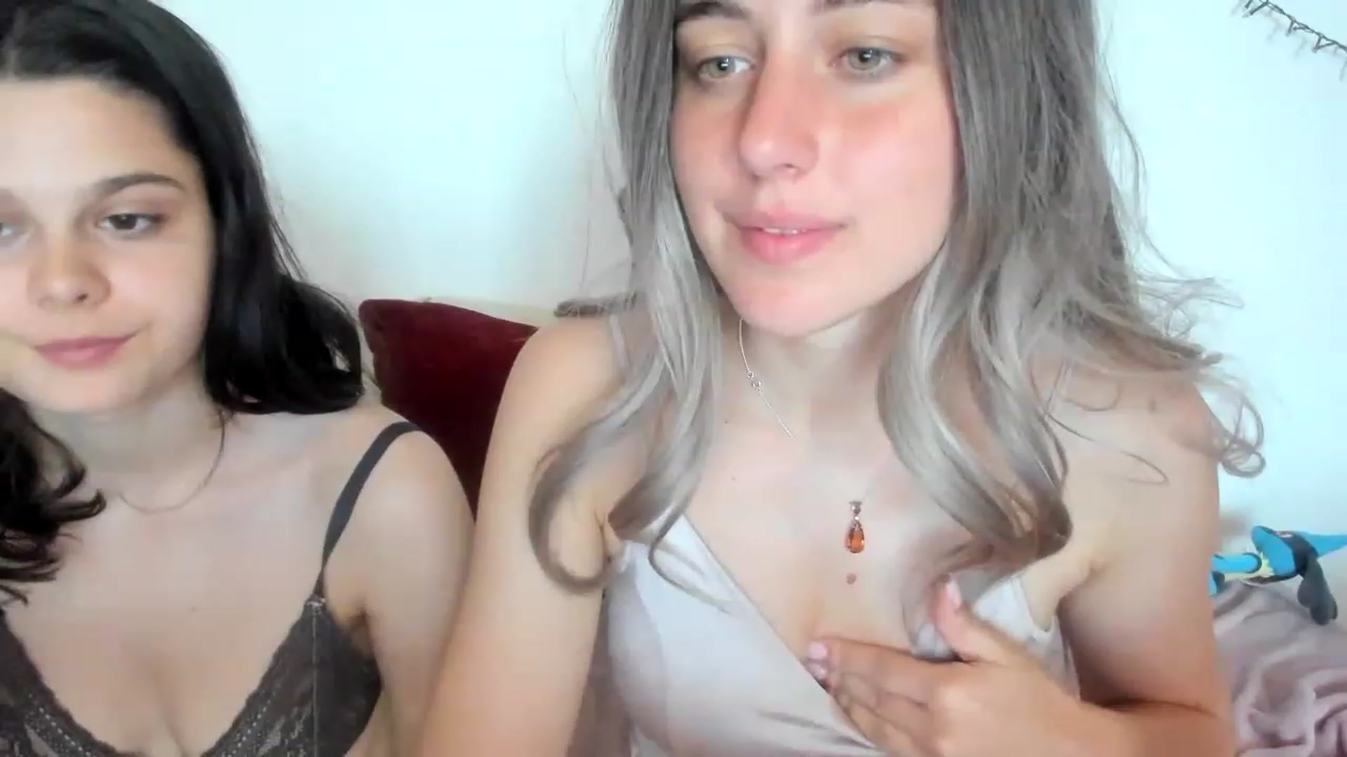Gallery image thumbnail from AriahKiss's myfreecams stream on, 03/16/2023, 08:58 image 12 of 20