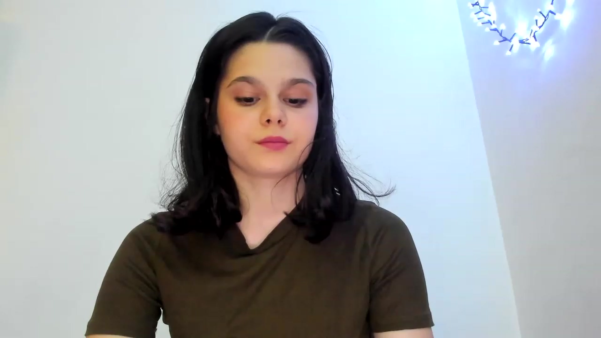 Gallery image thumbnail from AriahKiss's myfreecams stream on, 03/21/2023, 18:16 image 5 of 20
