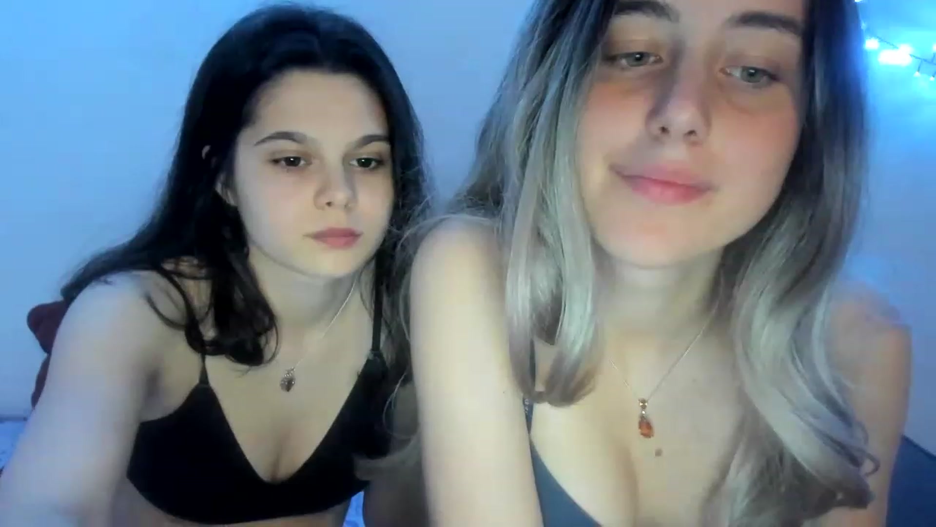 Gallery image thumbnail from AriahKiss's myfreecams stream on, 03/24/2023, 20:24 image 20 of 20