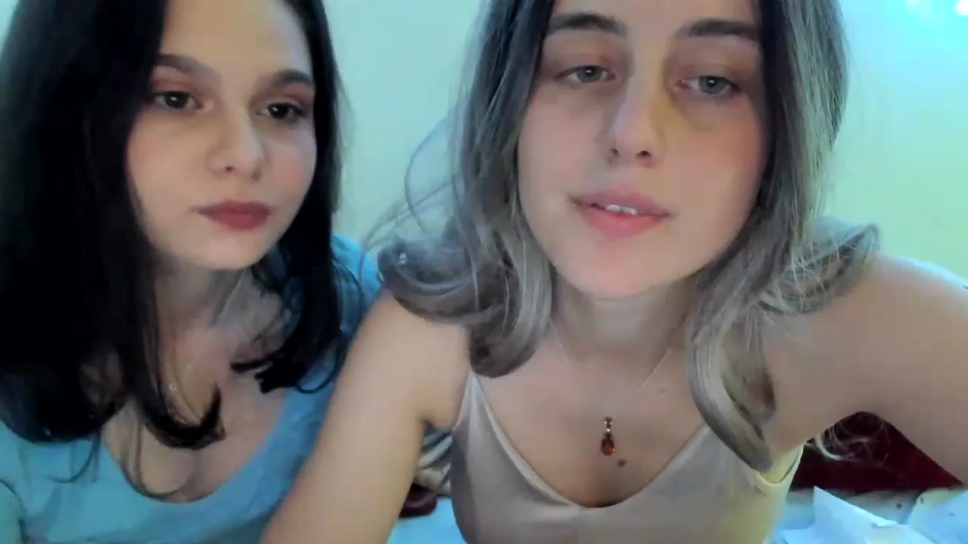 Gallery image thumbnail from AriahKiss's myfreecams stream on, 03/25/2023, 20:41 image 4 of 20