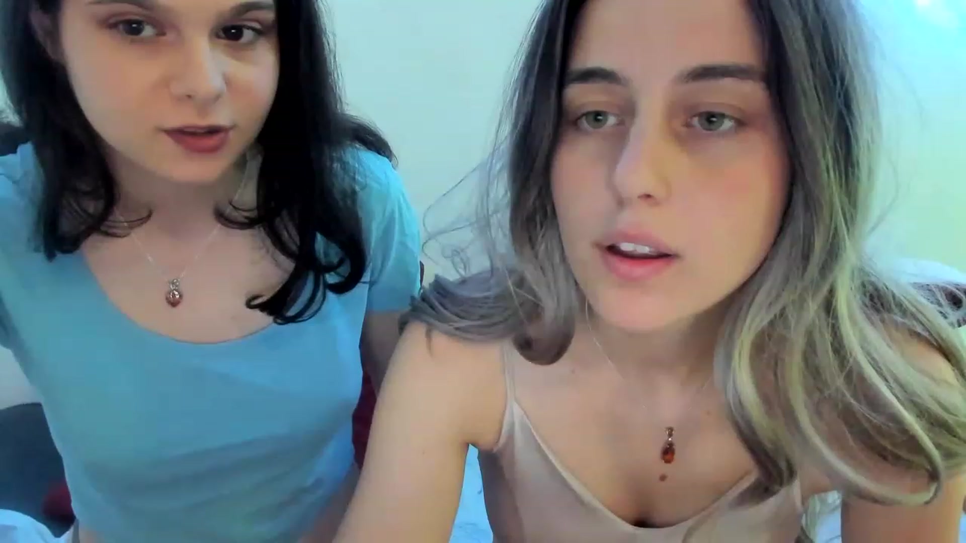Gallery image thumbnail from AriahKiss's myfreecams stream on, 03/25/2023, 20:41 image 8 of 20