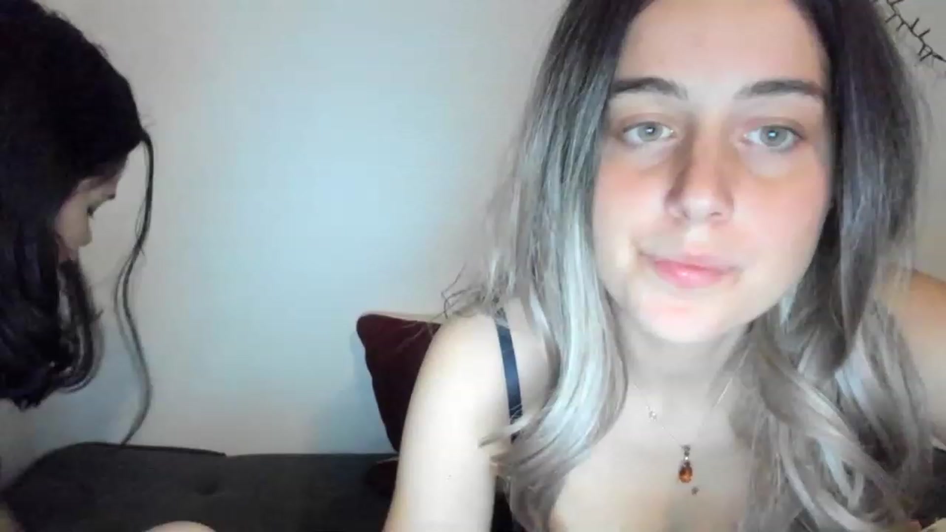 Gallery image thumbnail from AriahKiss's myfreecams stream on, 03/28/2023, 17:06 image 4 of 20