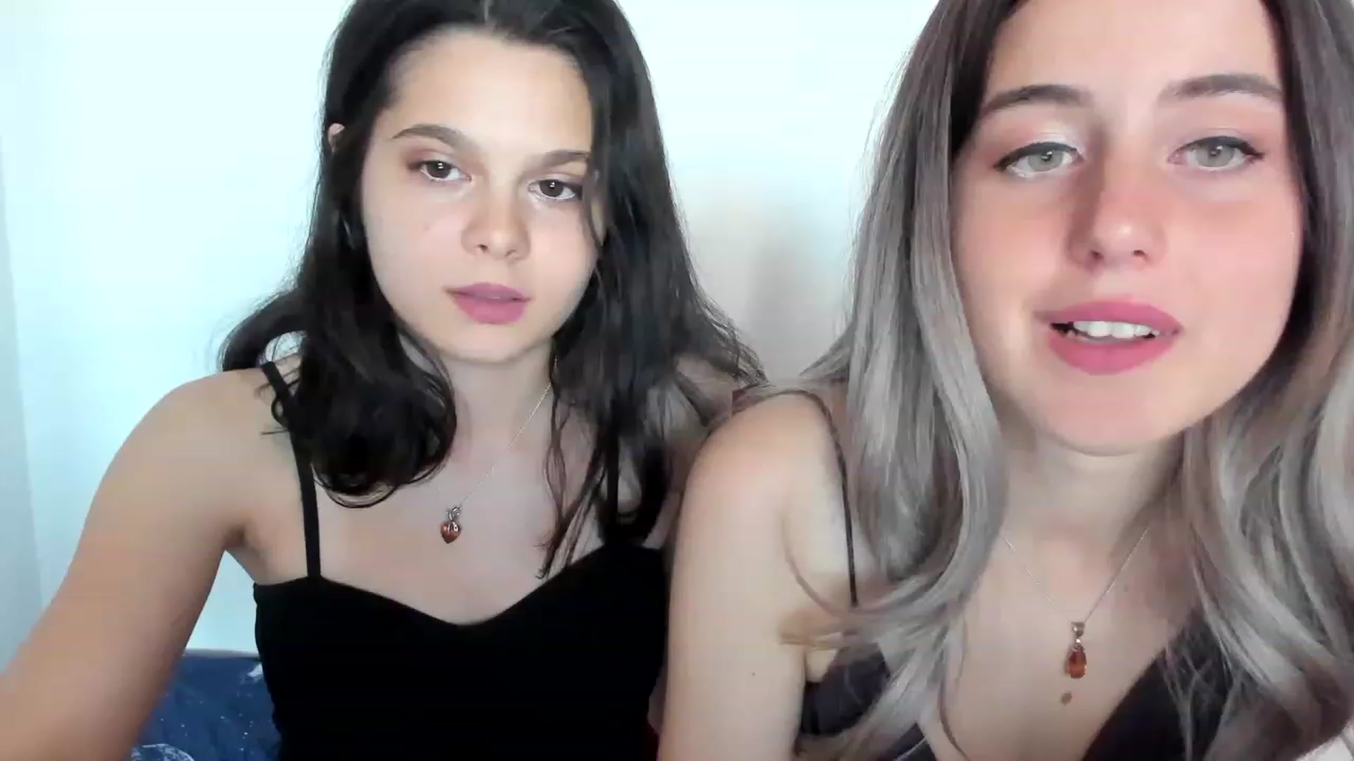 Gallery image thumbnail from AriahKiss's myfreecams stream on, 04/06/2023, 15:29 image 1 of 20