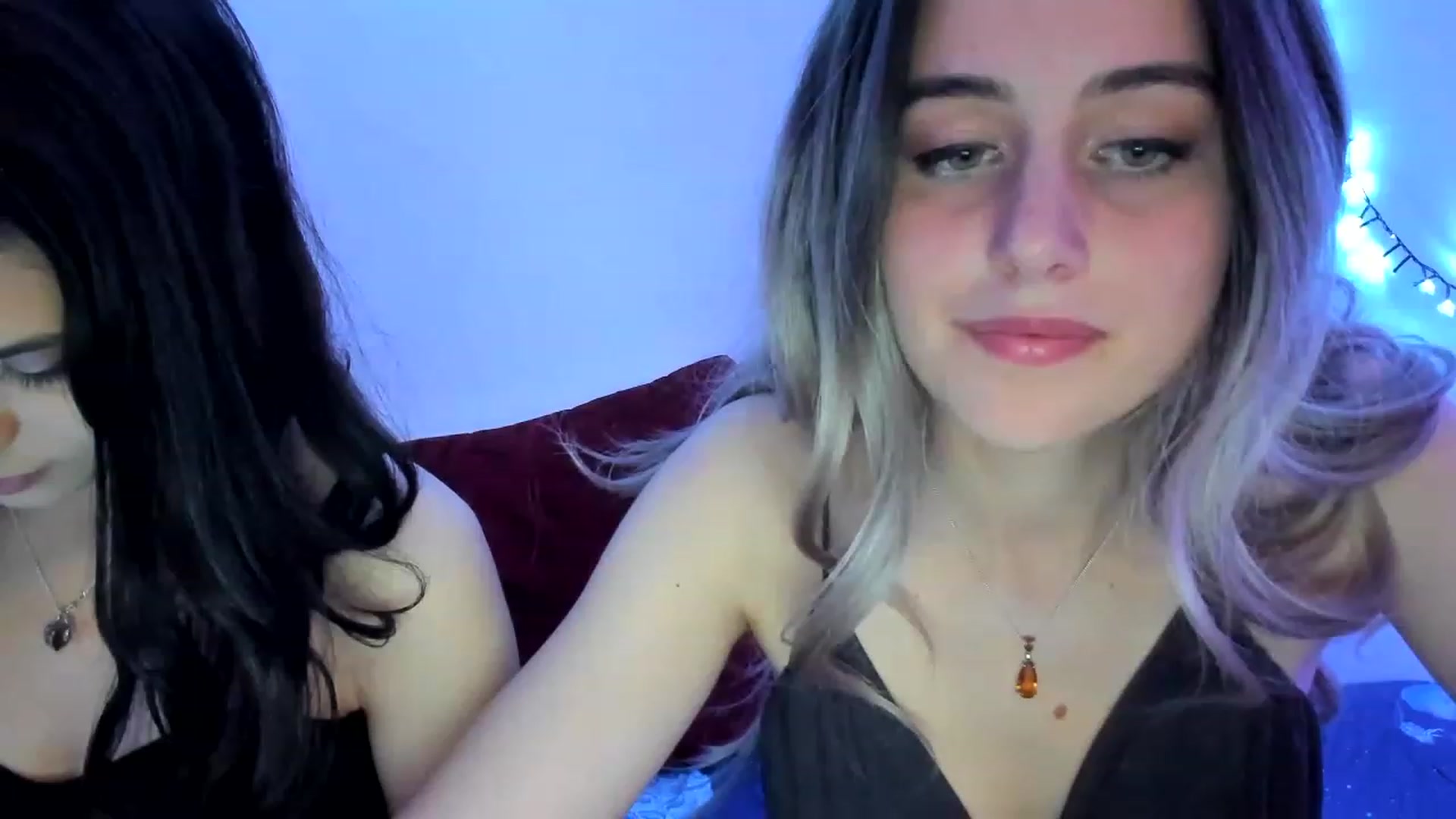 Gallery image thumbnail from AriahKiss's myfreecams stream on, 04/06/2023, 19:56 image 5 of 20