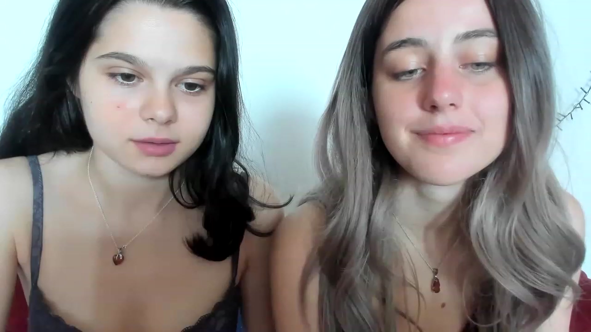 Gallery image thumbnail from AriahKiss's myfreecams stream on, 04/07/2023, 10:06 image 4 of 20
