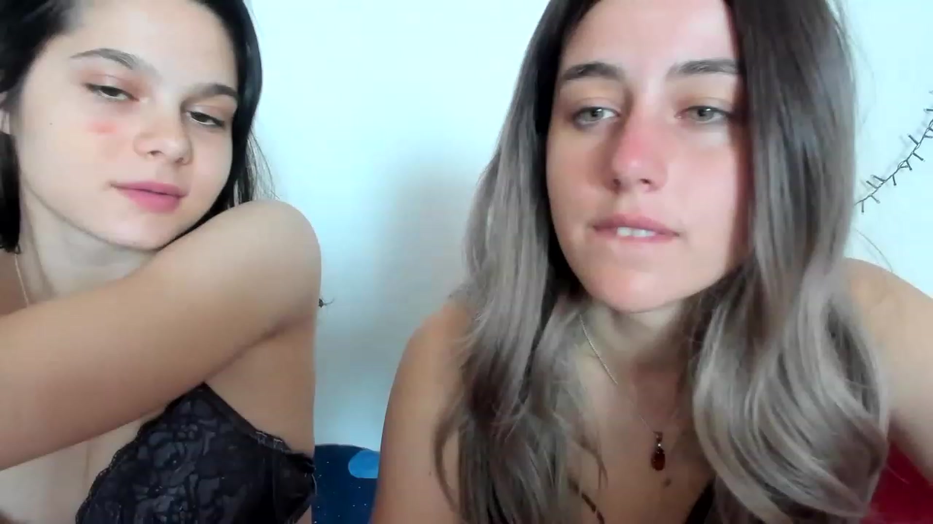 Gallery image thumbnail from AriahKiss's myfreecams stream on, 04/07/2023, 10:06 image 3 of 20