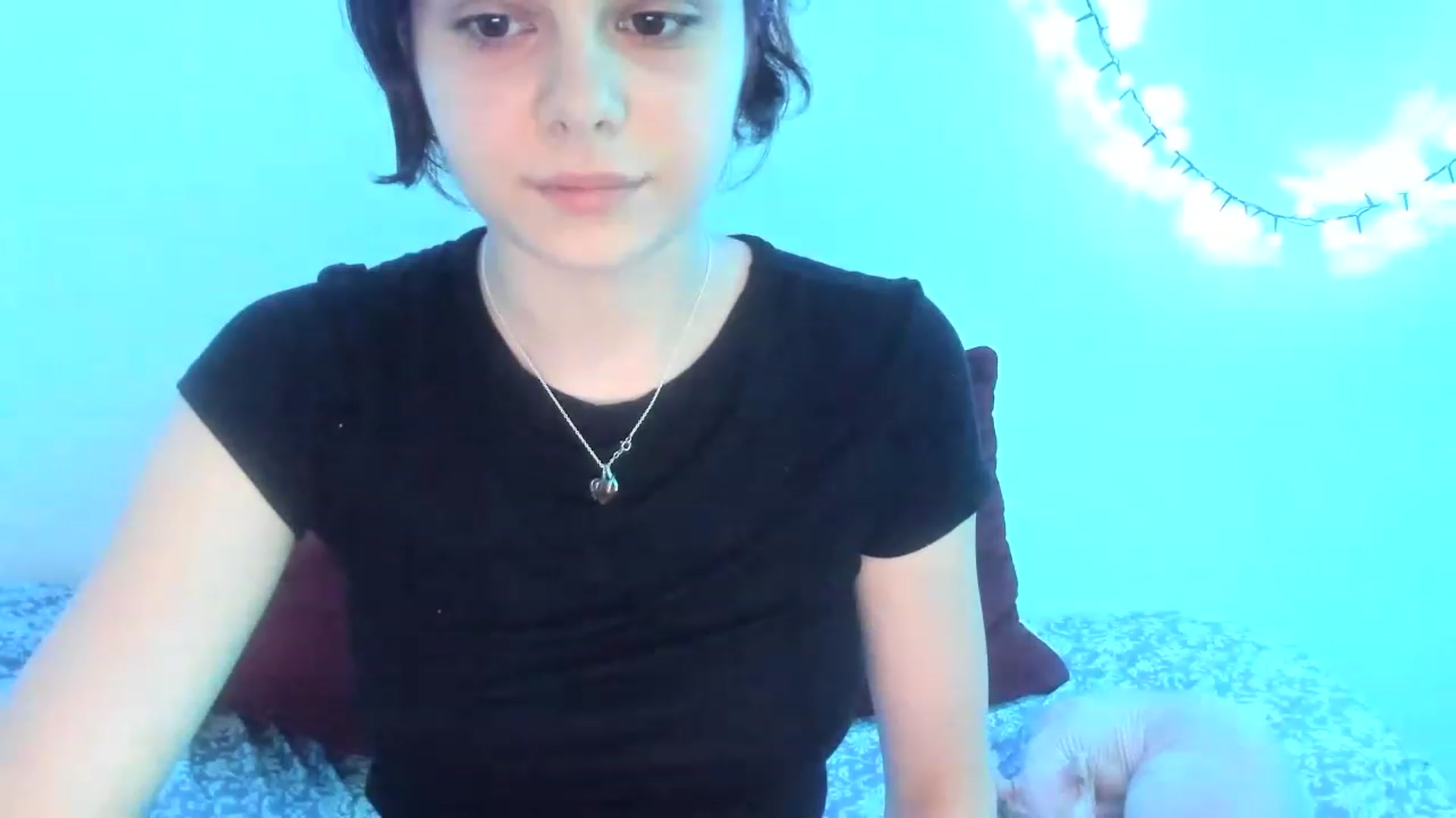 Gallery image thumbnail from AriahKiss's myfreecams stream on, 04/14/2023, 19:05 image 14 of 20