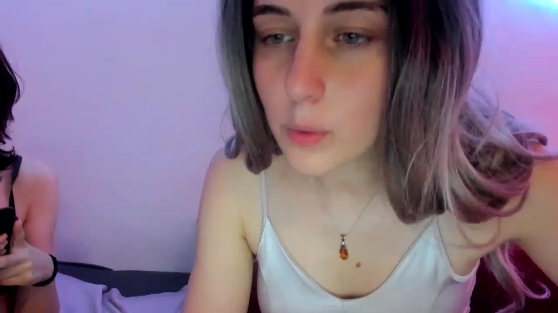 Gallery image thumbnail from AriahKiss's myfreecams stream on, 04/19/2023, 20:11 image 18 of 20