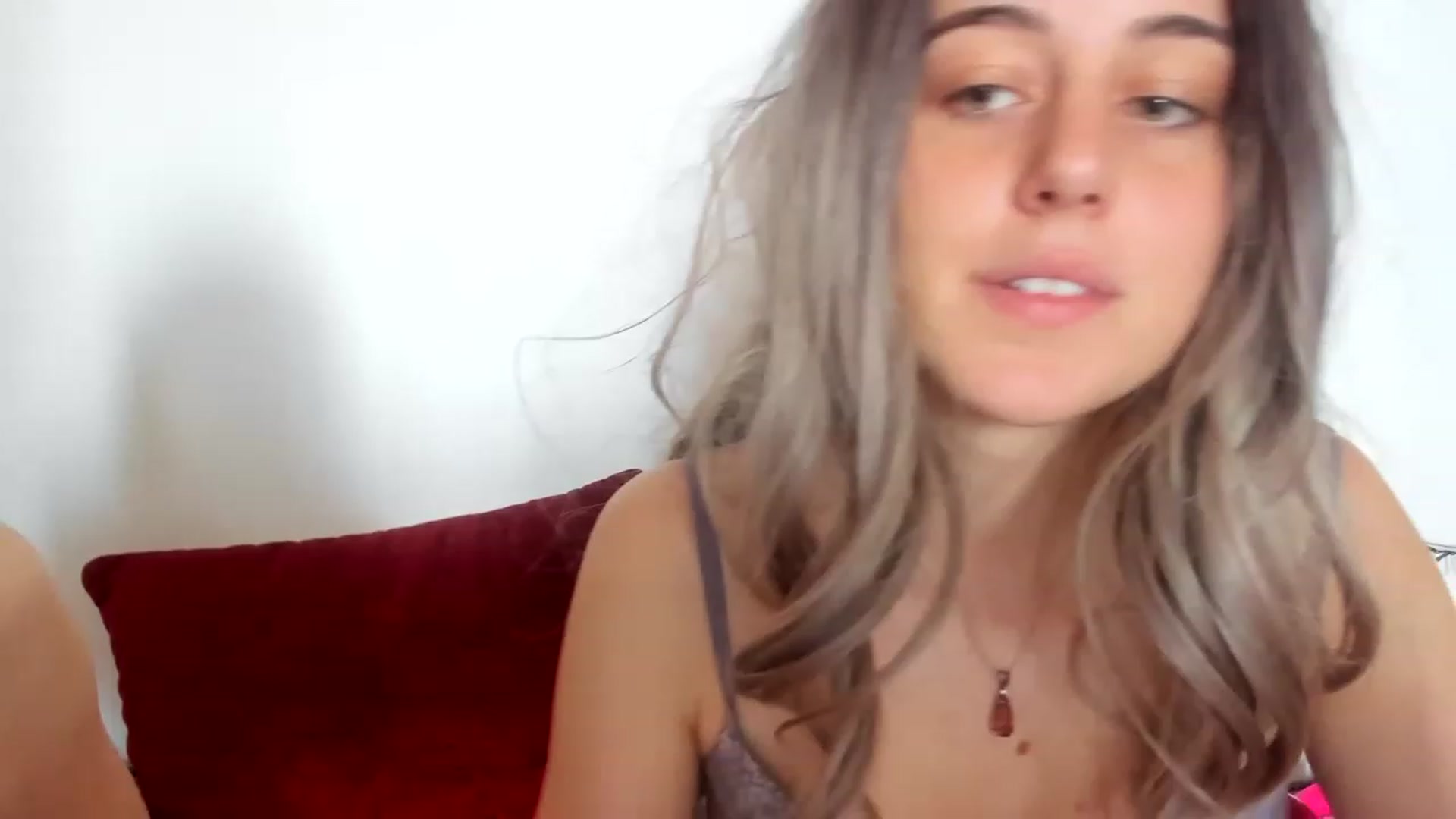Gallery image thumbnail from AriahKiss's myfreecams stream on, 04/25/2023, 11:18 image 10 of 20