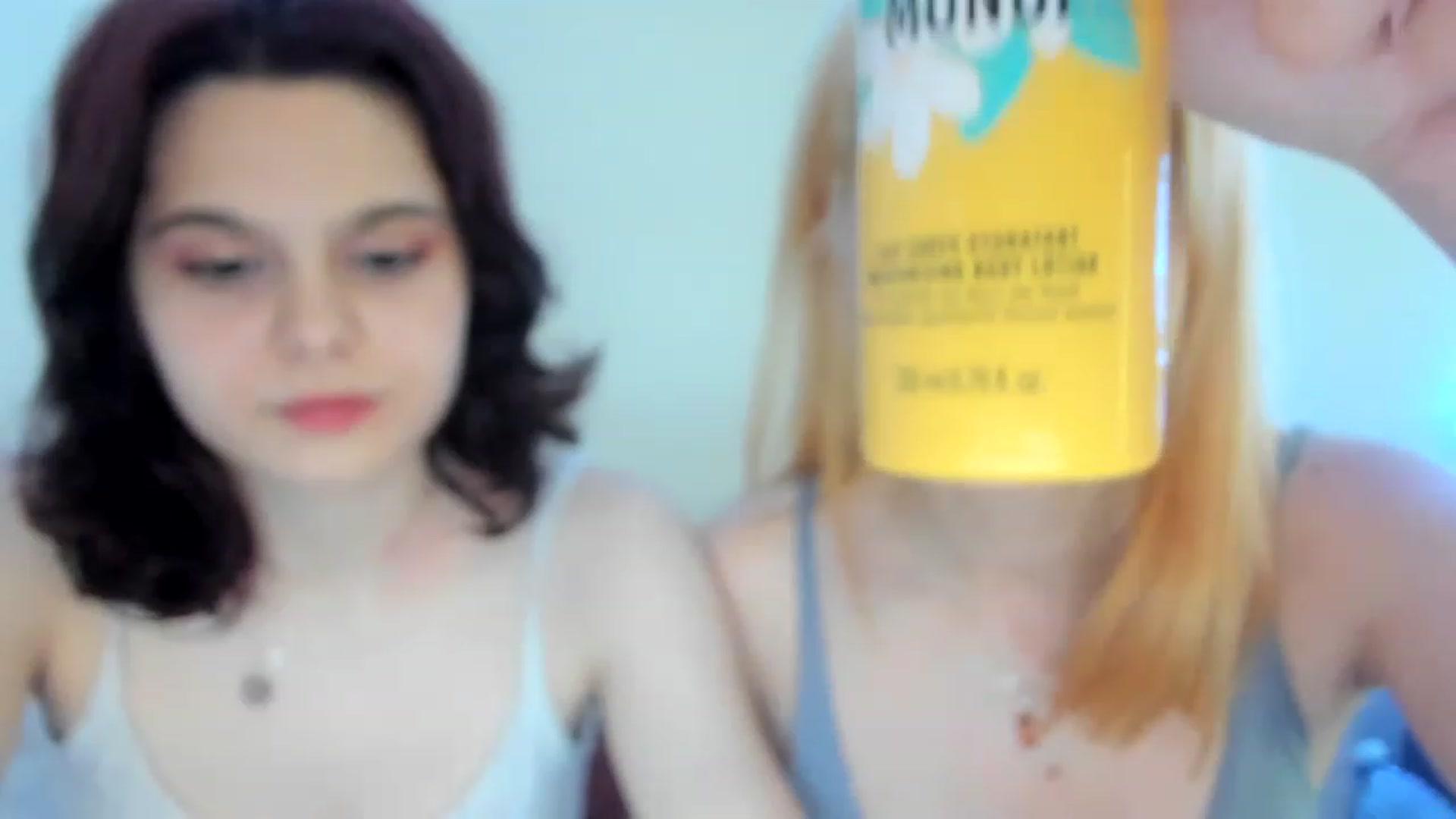 Gallery image thumbnail from AriahKiss's myfreecams stream on, 05/14/2023, 18:17 image 17 of 20