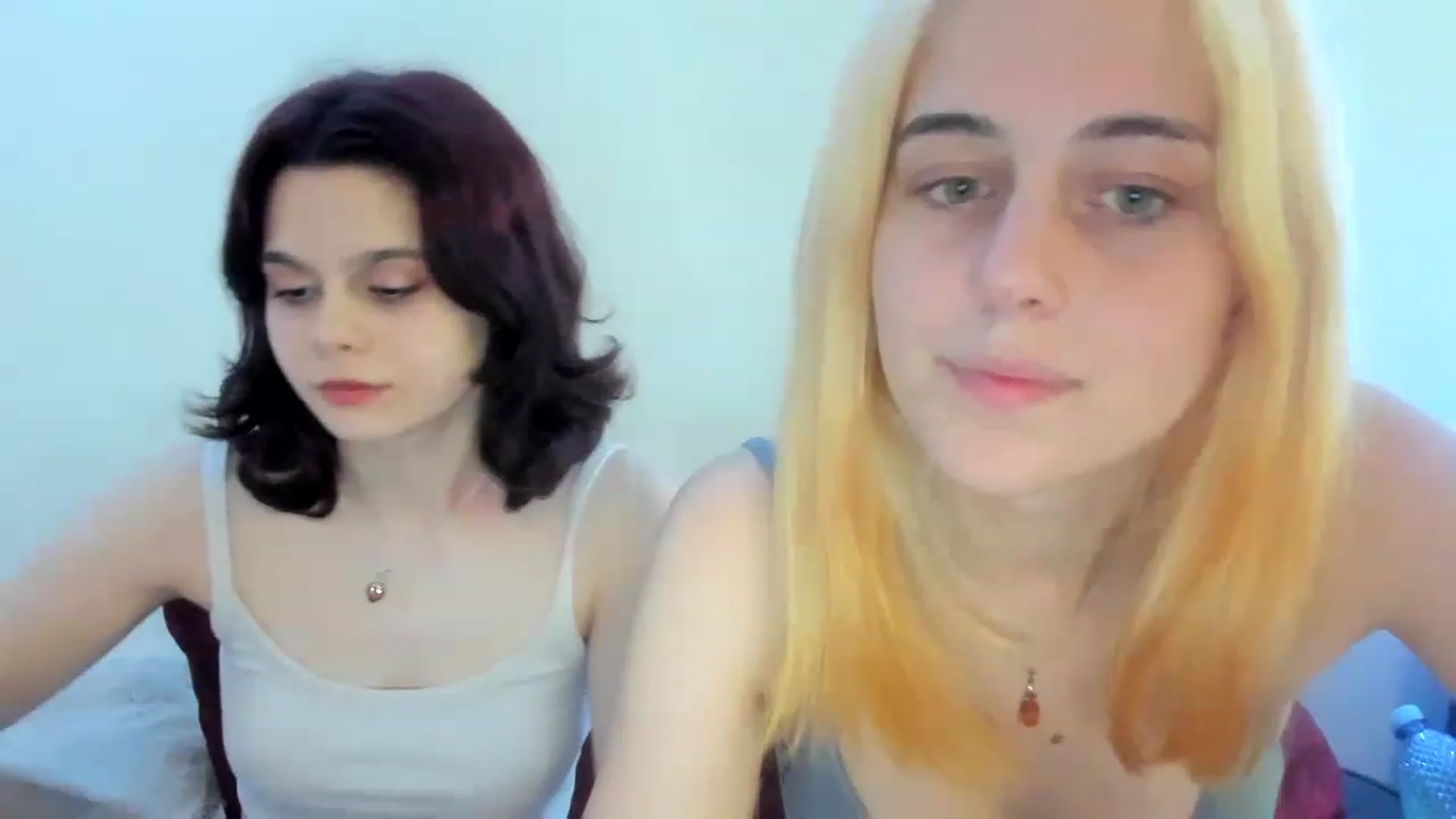 Gallery image thumbnail from AriahKiss's myfreecams stream on, 05/14/2023, 18:17 image 2 of 20