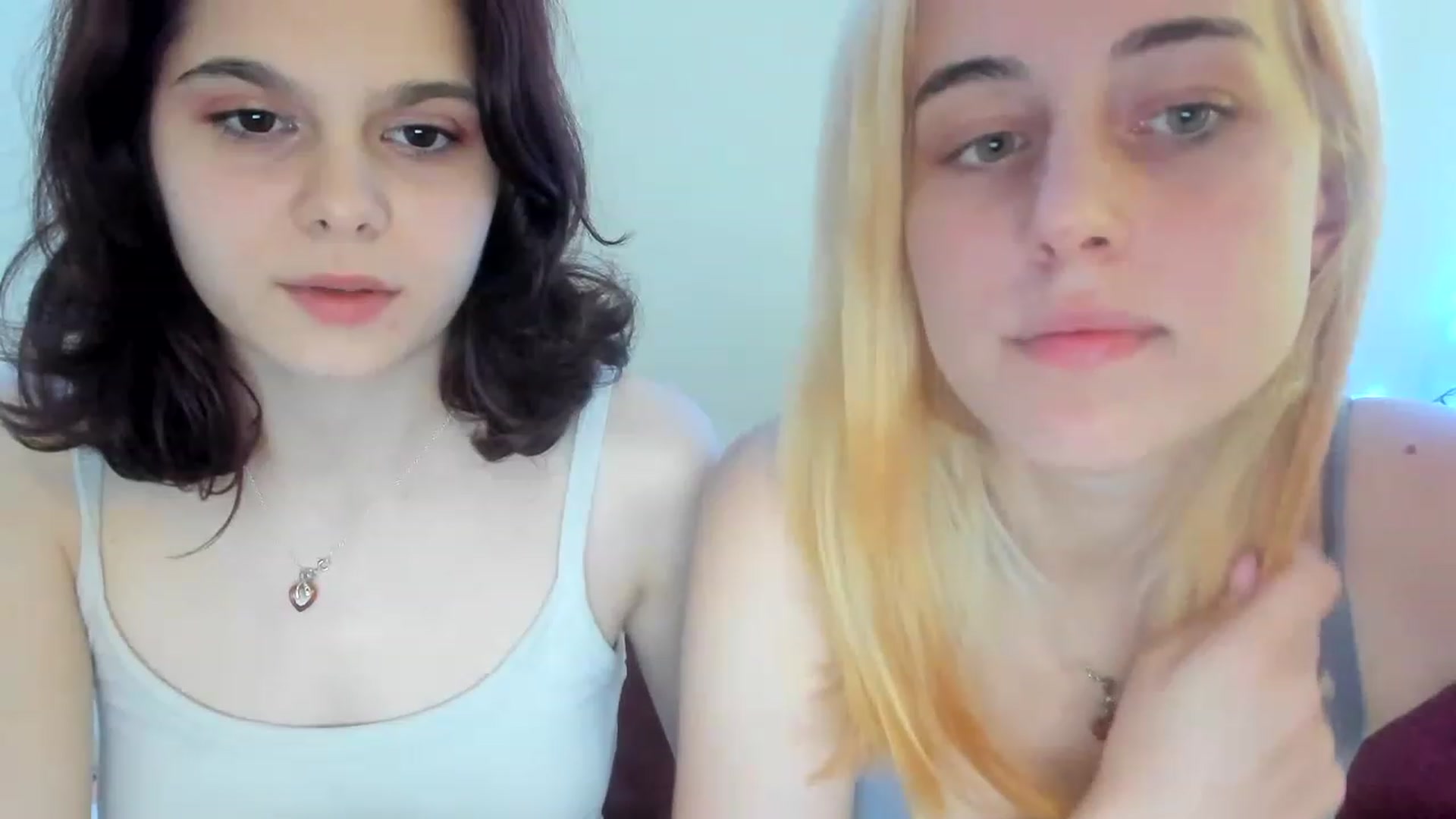Gallery image thumbnail from AriahKiss's myfreecams stream on, 05/14/2023, 18:59 image 17 of 20