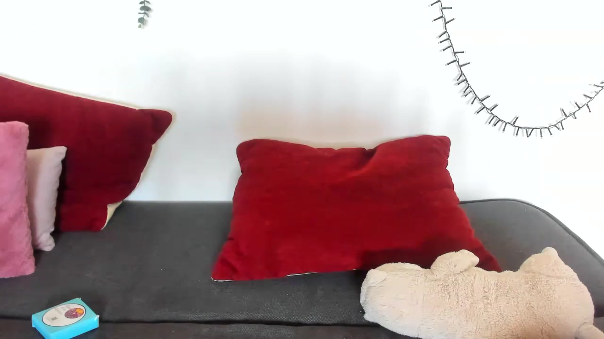 Gallery image thumbnail from AriahKiss's myfreecams stream on, 05/28/2023, 14:20 image 17 of 20