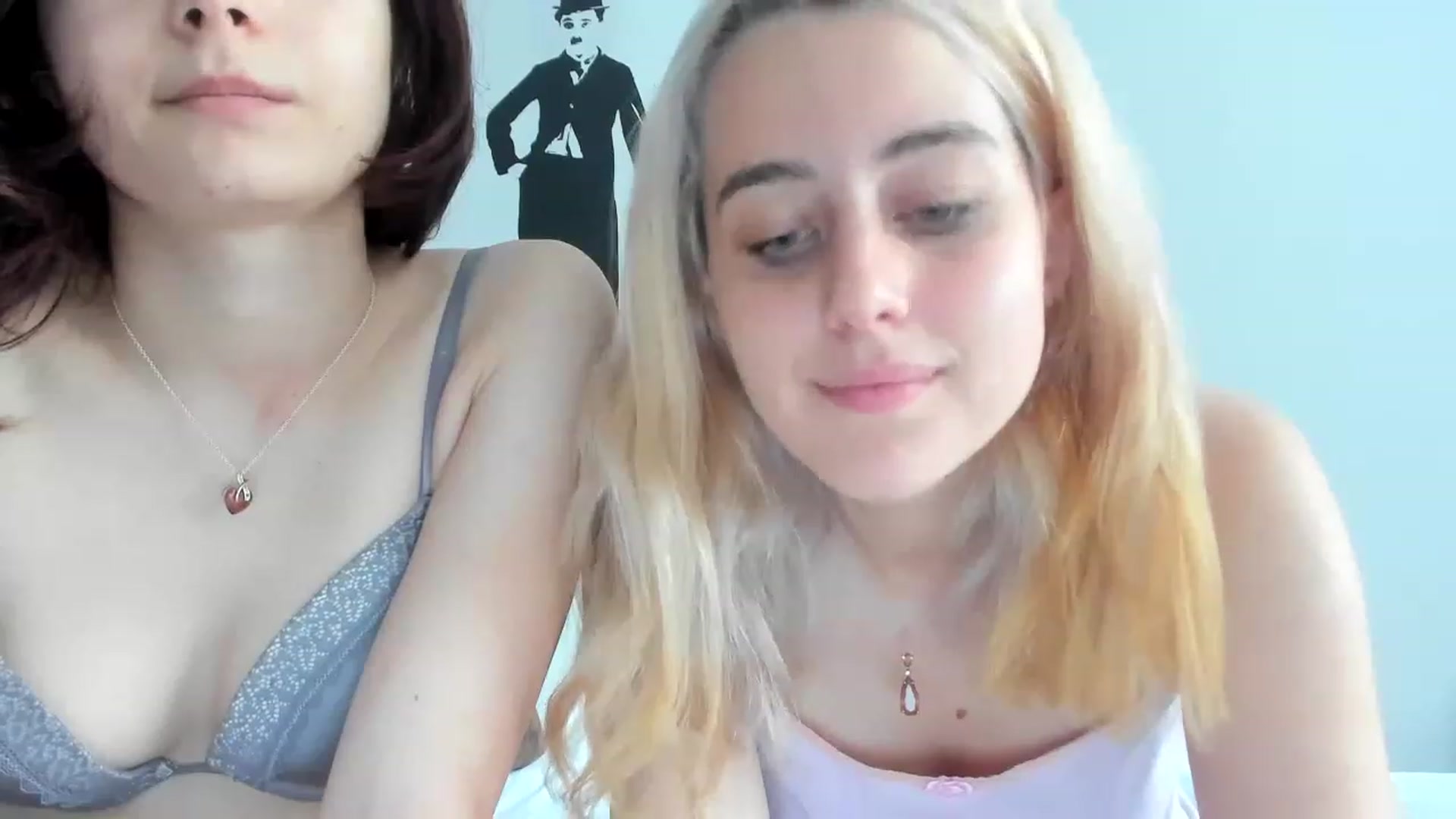 Gallery image thumbnail from AriahKiss's myfreecams stream on, 06/05/2023, 08:40 image 11 of 20