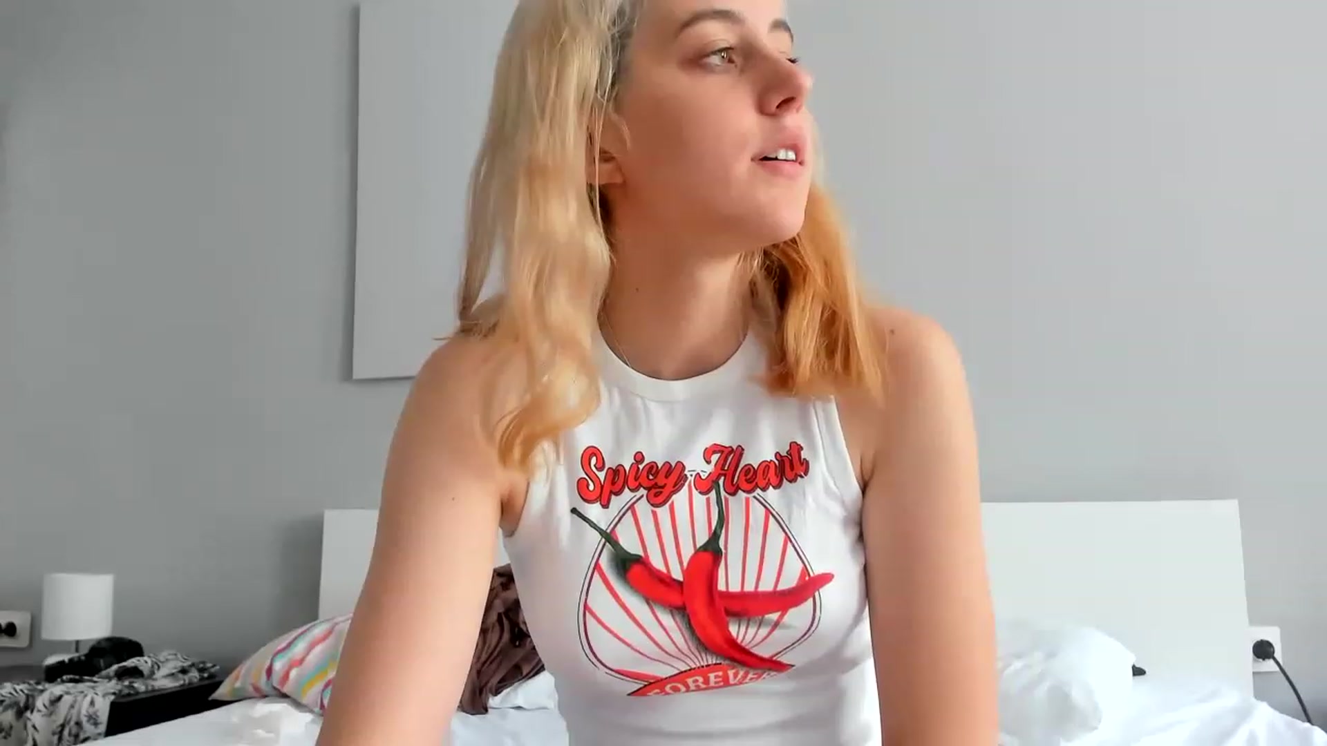 Gallery image thumbnail from AriahKiss's myfreecams stream on, 06/05/2023, 08:40 image 20 of 20