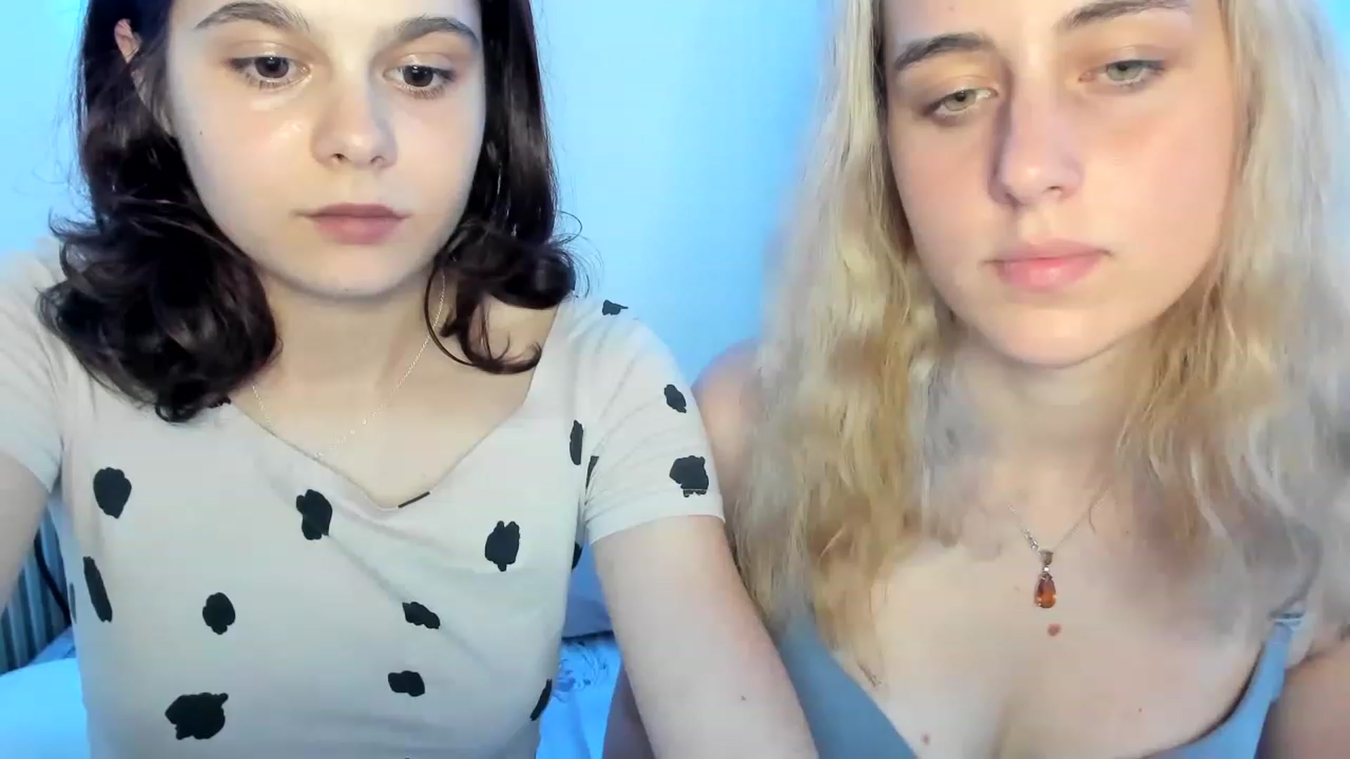 Gallery image thumbnail from AriahKiss's myfreecams stream on, 06/18/2023, 20:12 image 18 of 20