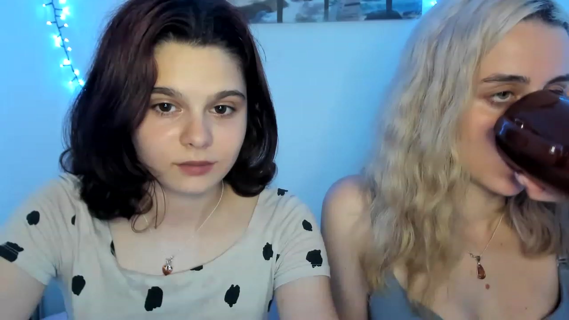 Gallery image thumbnail from AriahKiss's myfreecams stream on, 06/18/2023, 20:12 image 2 of 20