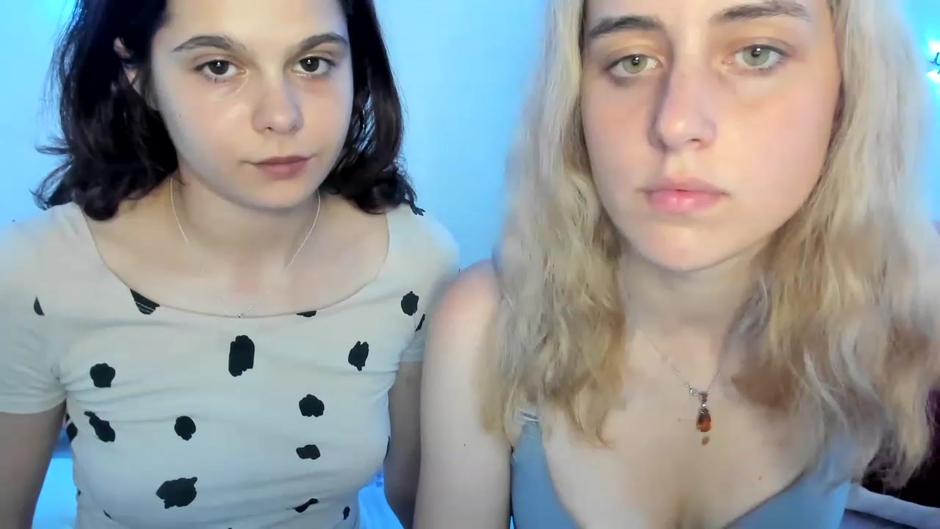 Gallery image thumbnail from AriahKiss's myfreecams stream on, 06/18/2023, 20:12 image 20 of 20