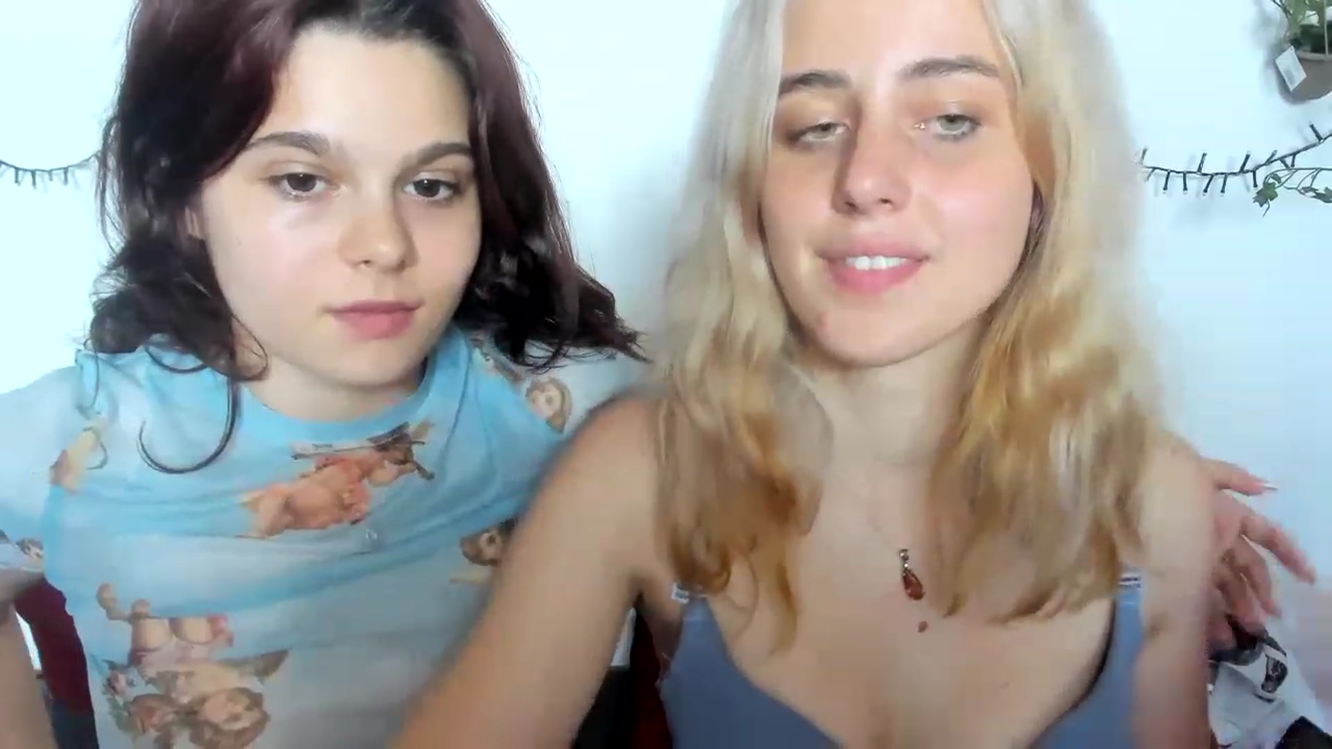 Gallery image thumbnail from AriahKiss's myfreecams stream on, 06/21/2023, 12:55 image 18 of 20