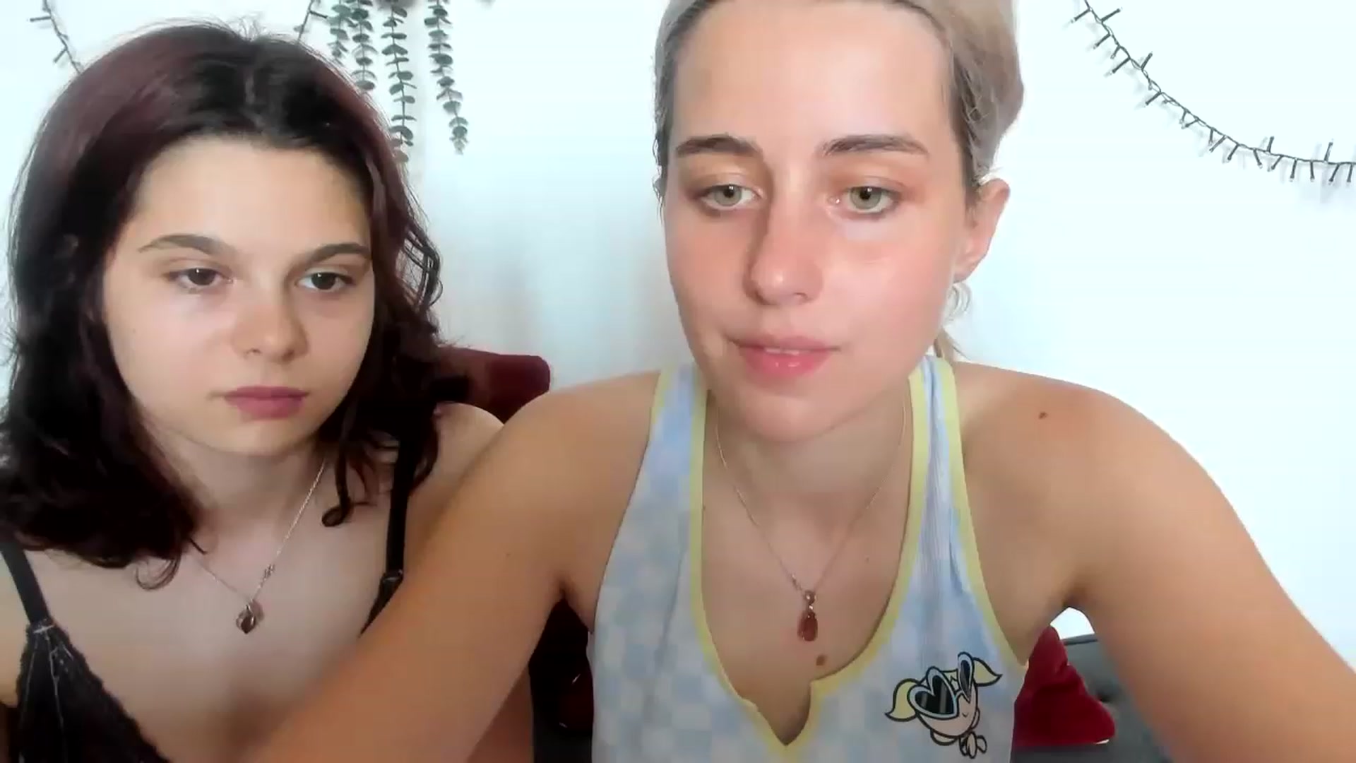 Gallery image thumbnail from AriahKiss's myfreecams stream on, 06/25/2023, 12:05 image 16 of 20