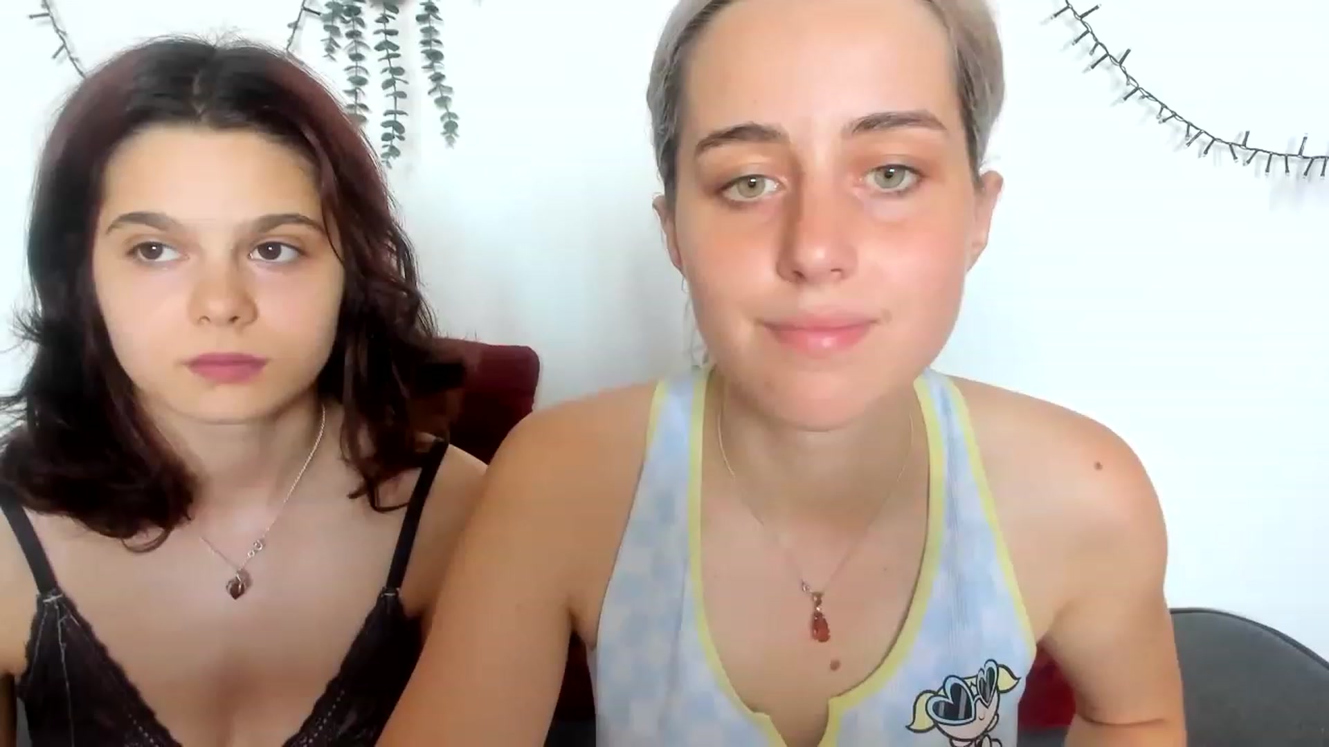 Gallery image thumbnail from AriahKiss's myfreecams stream on, 06/25/2023, 12:05 image 18 of 20