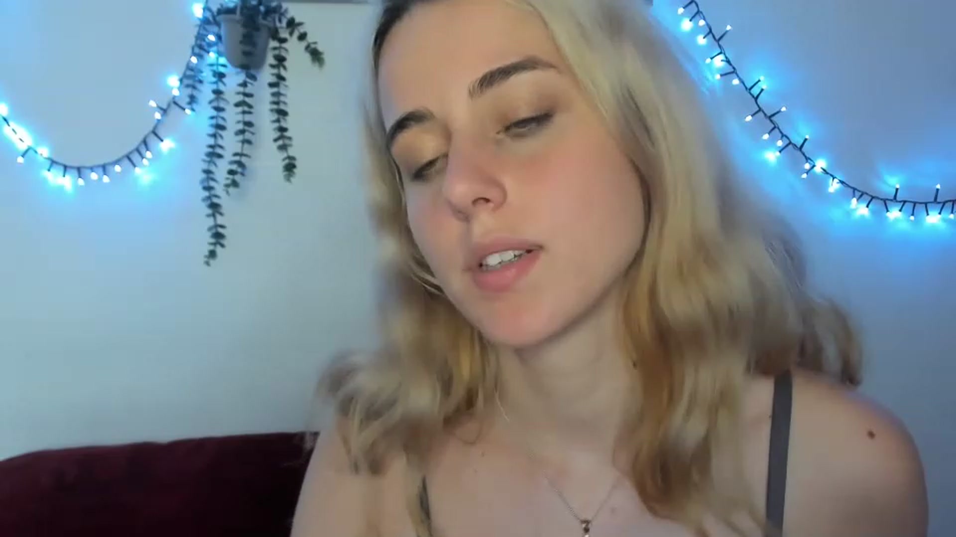 Gallery image thumbnail from AriahKiss's myfreecams stream on, 07/07/2023, 17:21 image 5 of 20