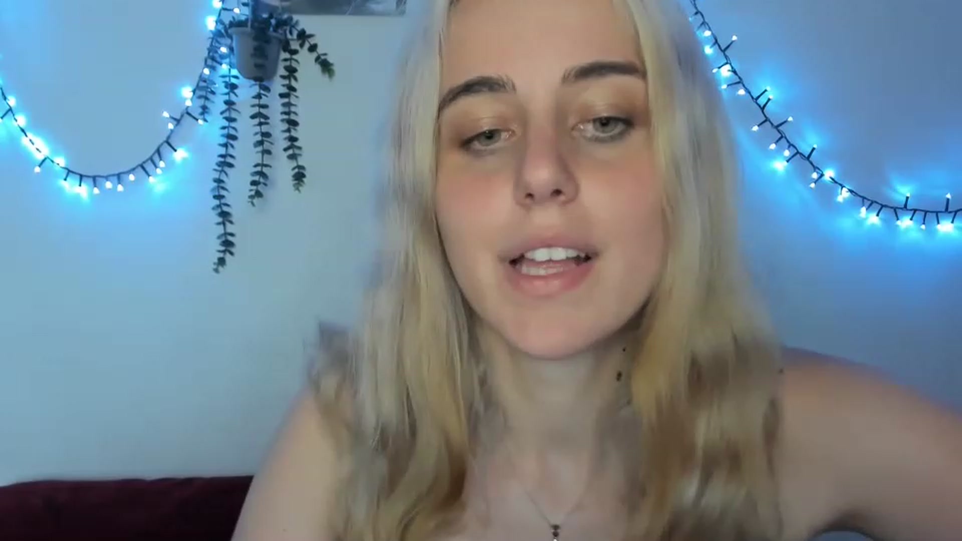 Gallery image thumbnail from AriahKiss's myfreecams stream on, 07/07/2023, 17:21 image 16 of 20