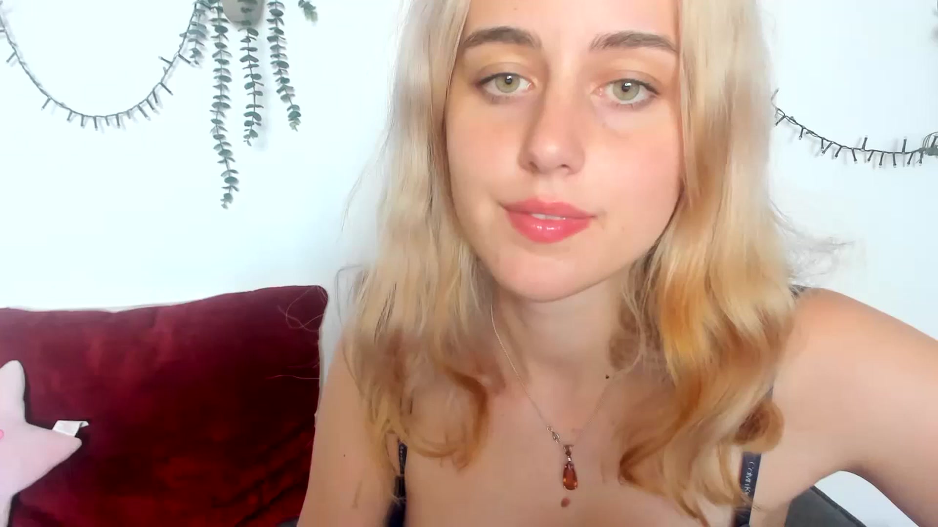 Gallery image thumbnail from AriahKiss's myfreecams stream on, 07/08/2023, 13:01 image 17 of 20
