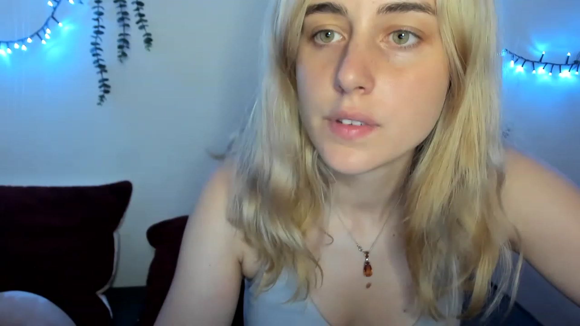 Gallery image thumbnail from AriahKiss's myfreecams stream on, 07/13/2023, 18:29 image 3 of 20