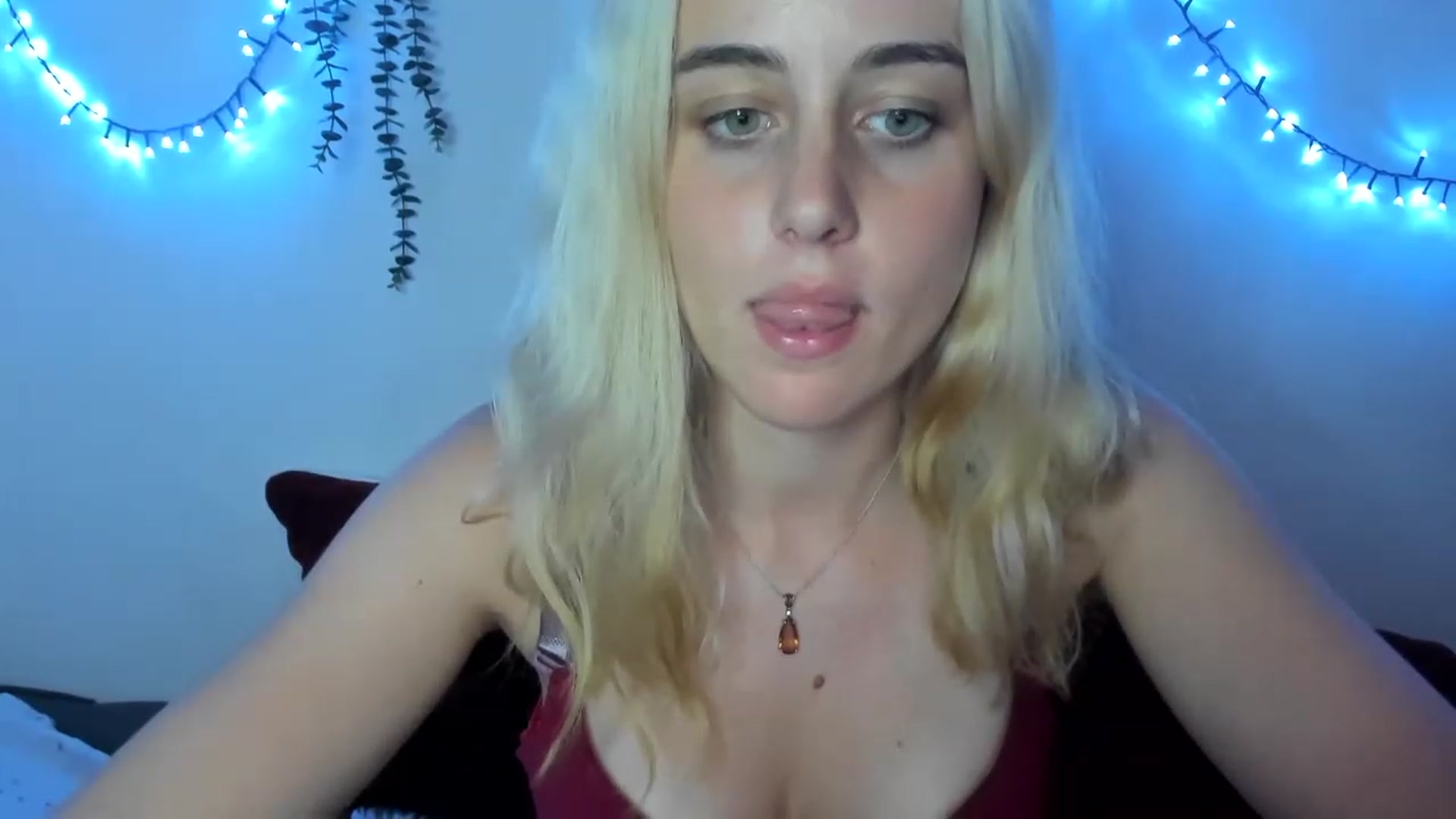 Gallery image thumbnail from AriahKiss's myfreecams stream on, 07/28/2023, 19:45 image 19 of 20