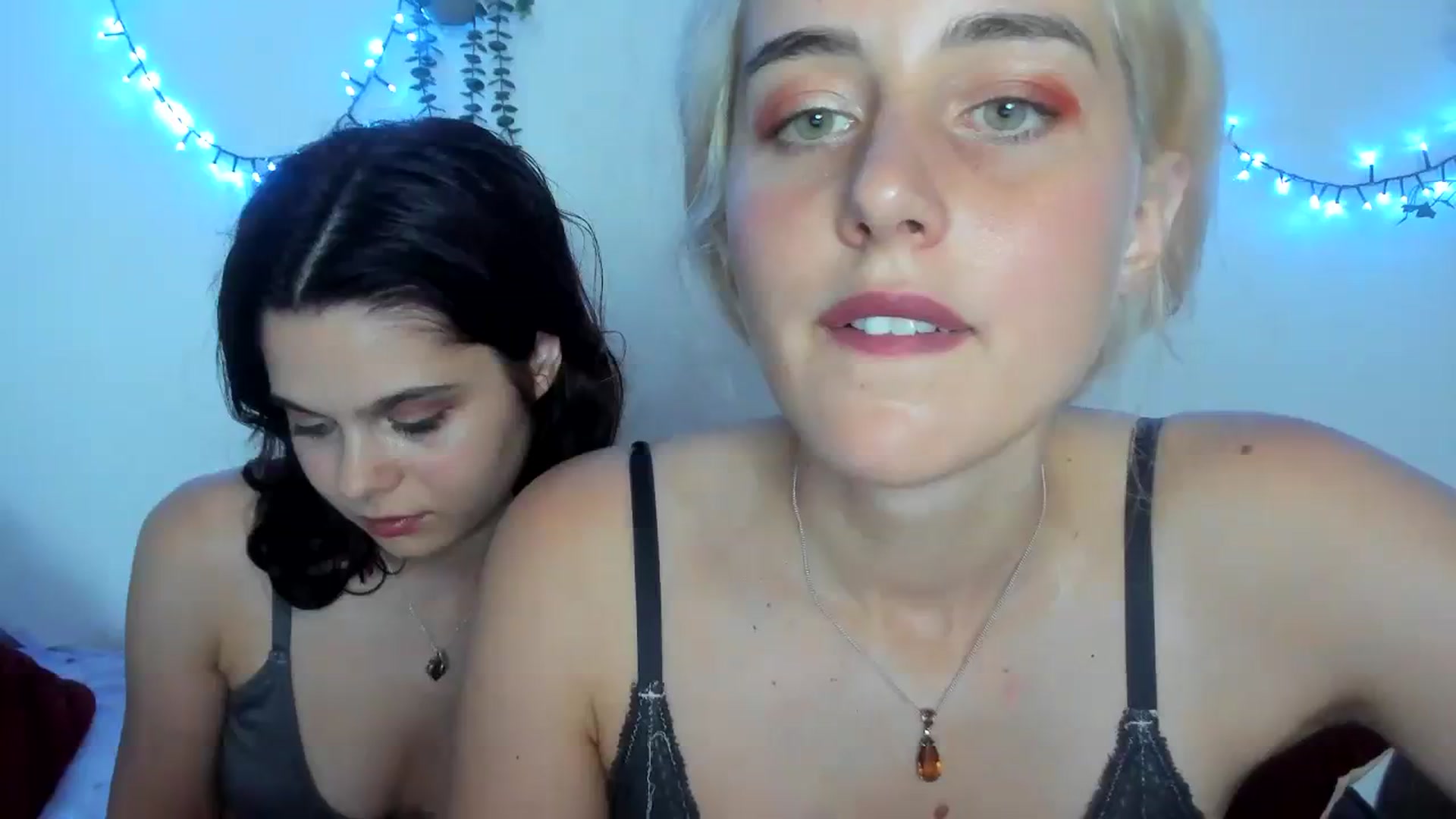 Gallery image thumbnail from AriahKiss's myfreecams stream on, 07/31/2023, 17:09 image 13 of 20