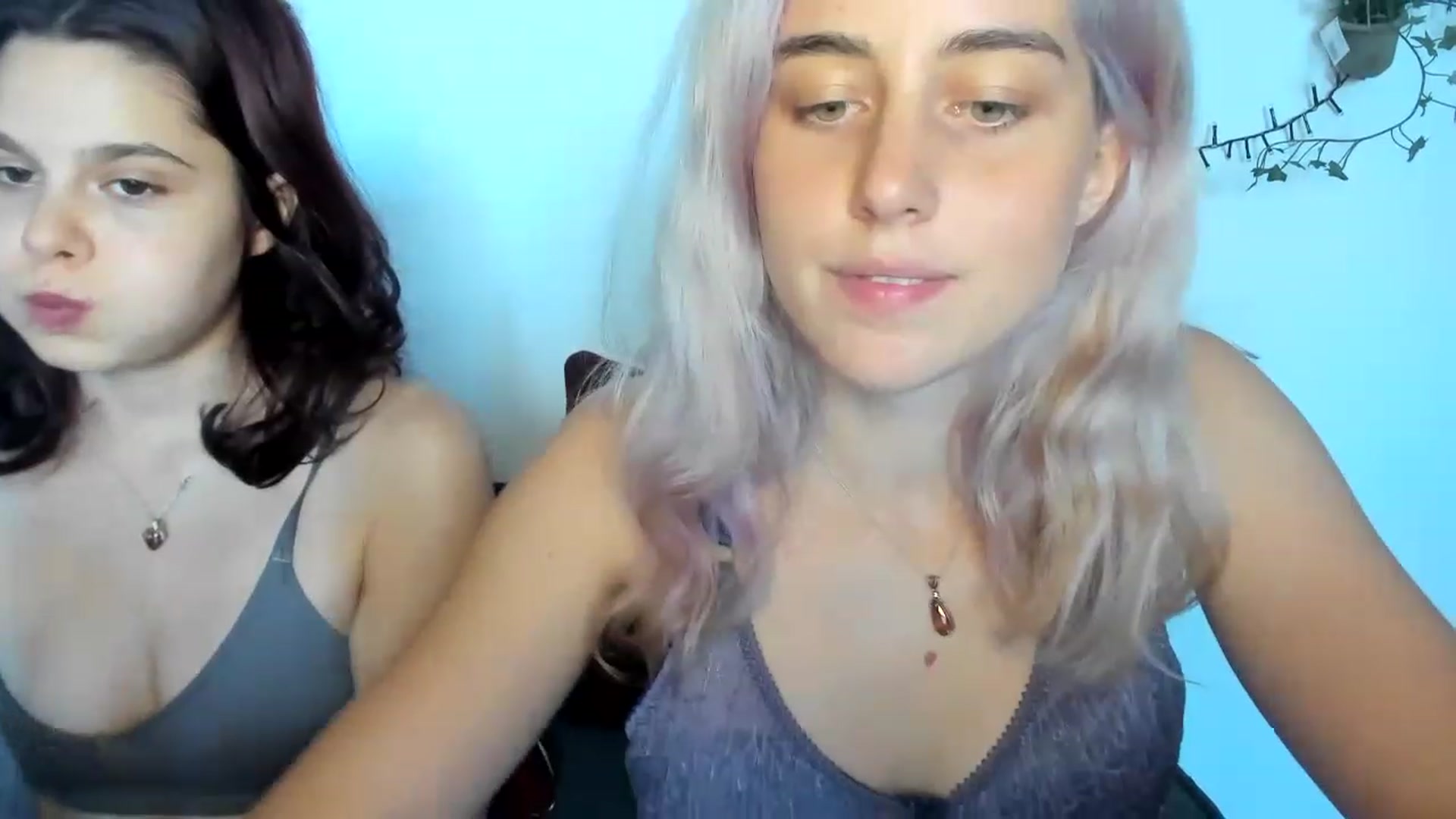 Gallery image thumbnail from AriahKiss's myfreecams stream on, 08/06/2023, 16:22 image 10 of 20