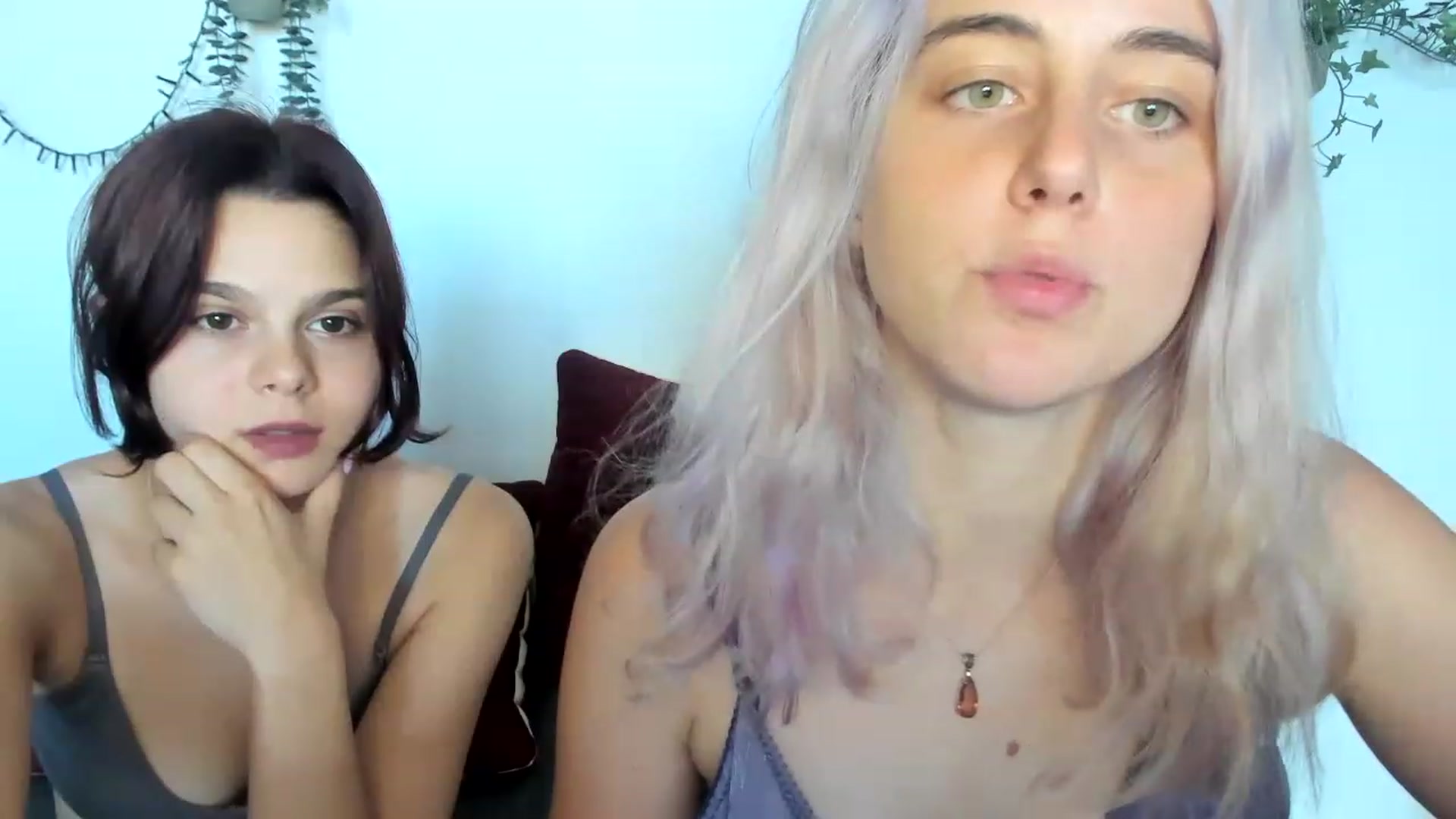 Gallery image thumbnail from AriahKiss's myfreecams stream on, 08/06/2023, 16:22 image 16 of 20