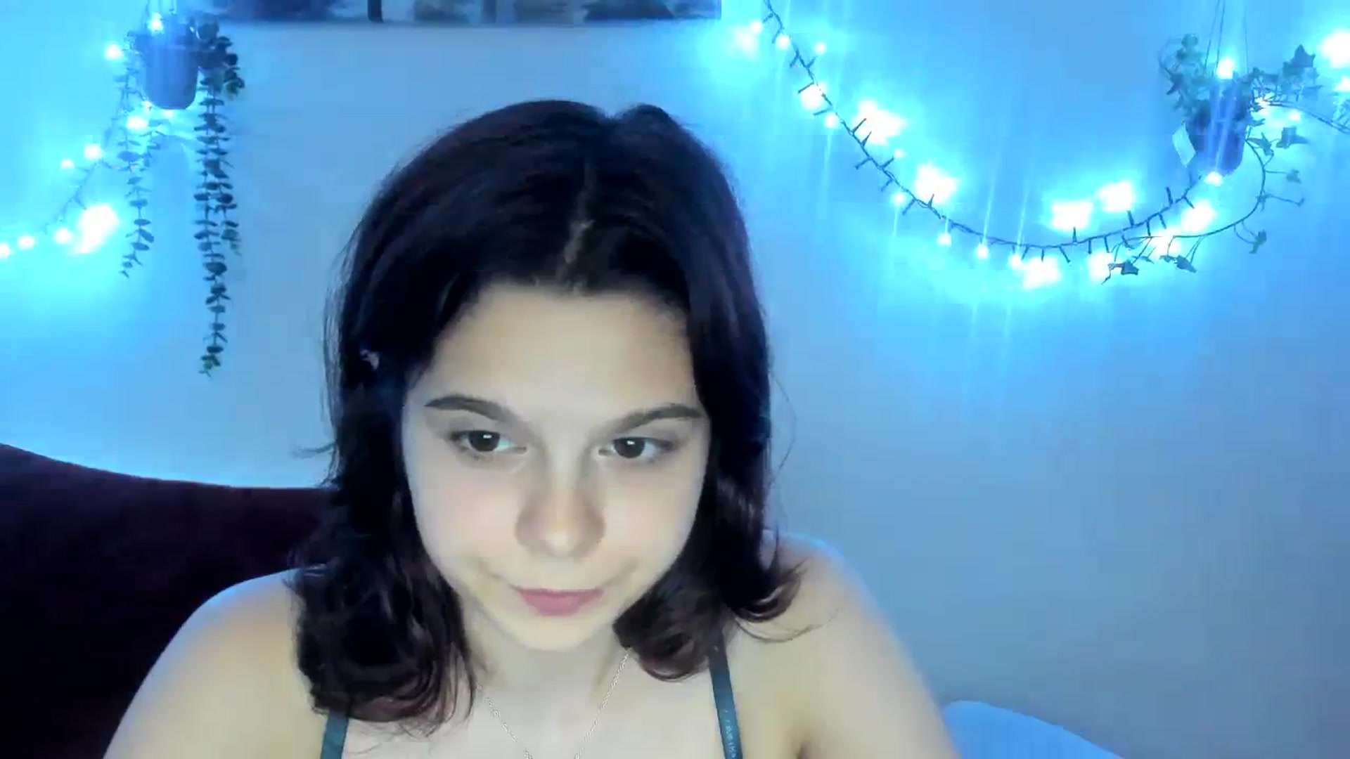 Gallery image thumbnail from AriahKiss's myfreecams stream on, 08/07/2023, 19:51 image 6 of 20