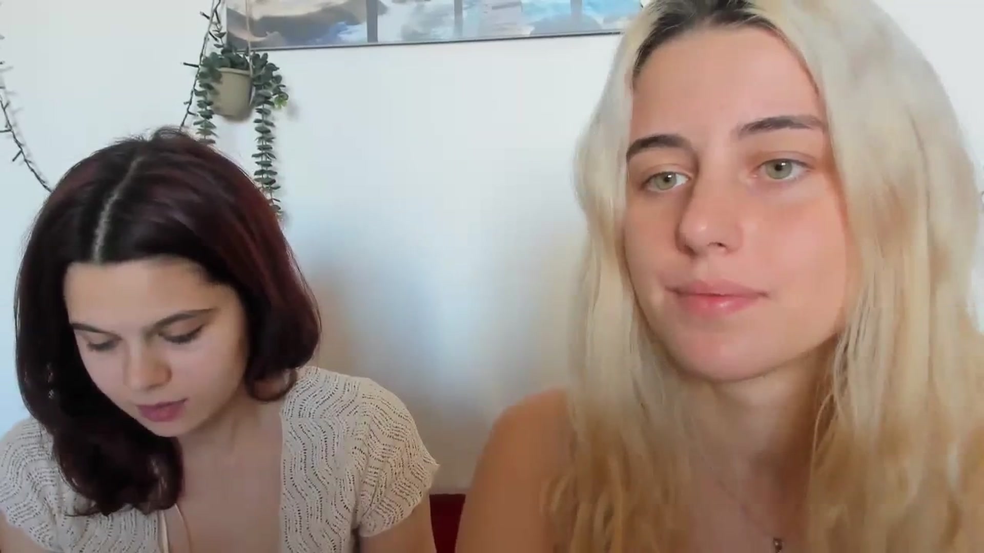 Gallery image thumbnail from AriahKiss's myfreecams stream on, 09/09/2023, 12:17 image 10 of 20