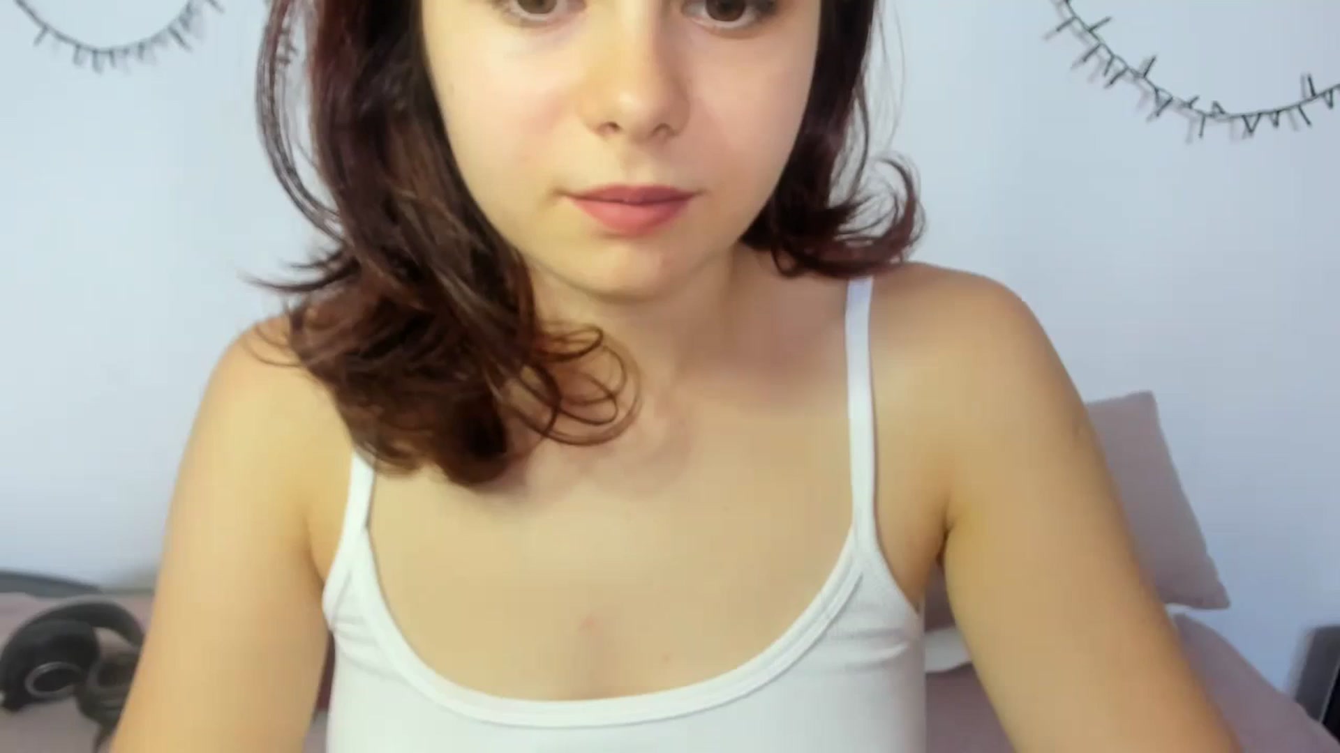 Gallery image thumbnail from AriahKiss's myfreecams stream on, 09/18/2023, 12:54 image 16 of 20