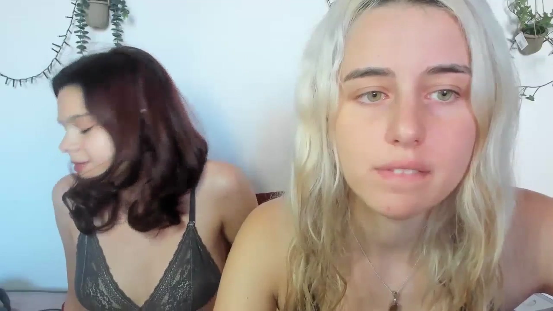 Gallery image thumbnail from AriahKiss's myfreecams stream on, 09/18/2023, 14:54 image 3 of 20