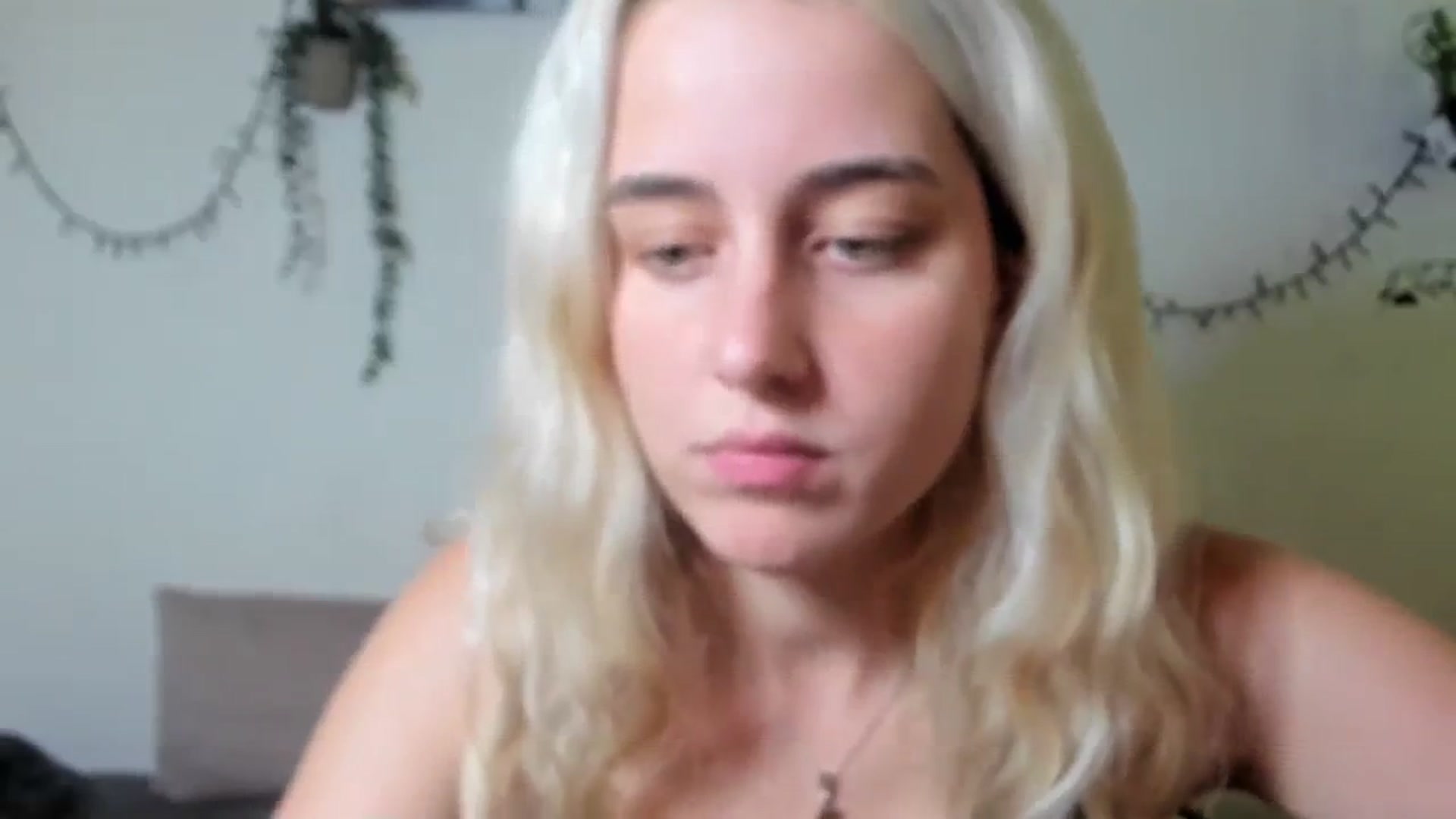 Gallery image thumbnail from AriahKiss's myfreecams stream on, 09/18/2023, 16:48 image 13 of 20