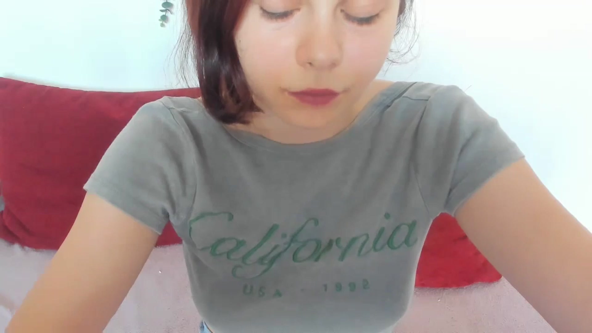 Gallery image thumbnail from AriahKiss's myfreecams stream on, 09/29/2023, 12:27 image 6 of 20