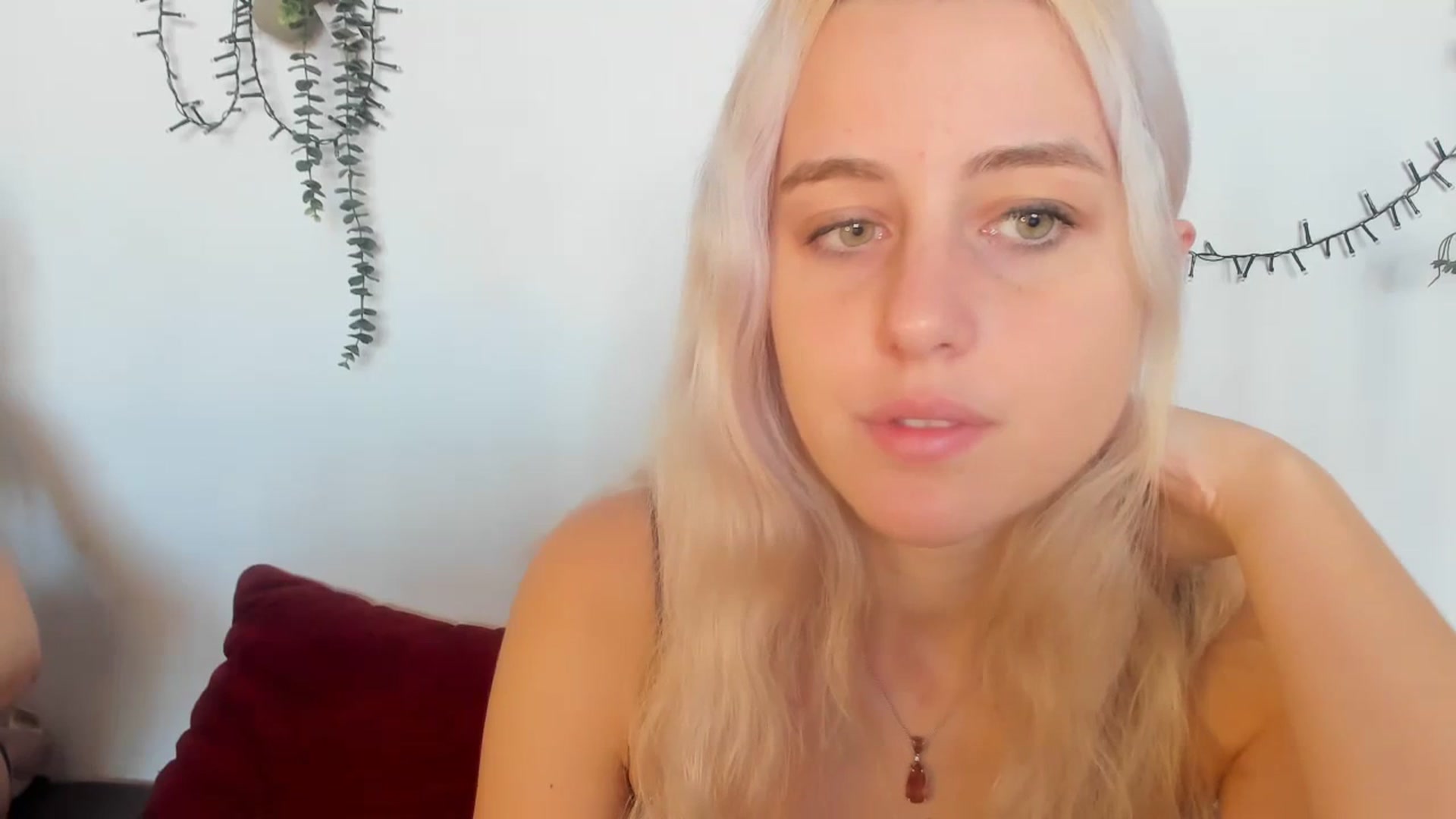Gallery image thumbnail from AriahKiss's myfreecams stream on, 12/04/2023, 12:32 image 12 of 20