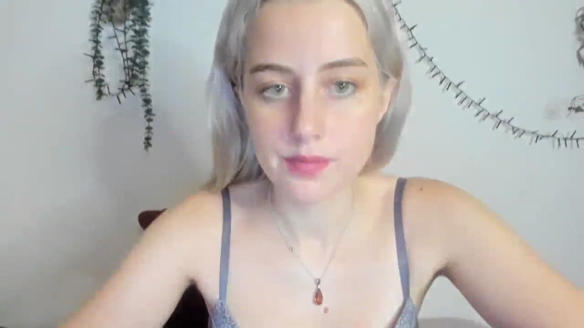 Gallery image thumbnail from AriahKiss's myfreecams stream on, 01/15/2024, 16:38 image 10 of 20