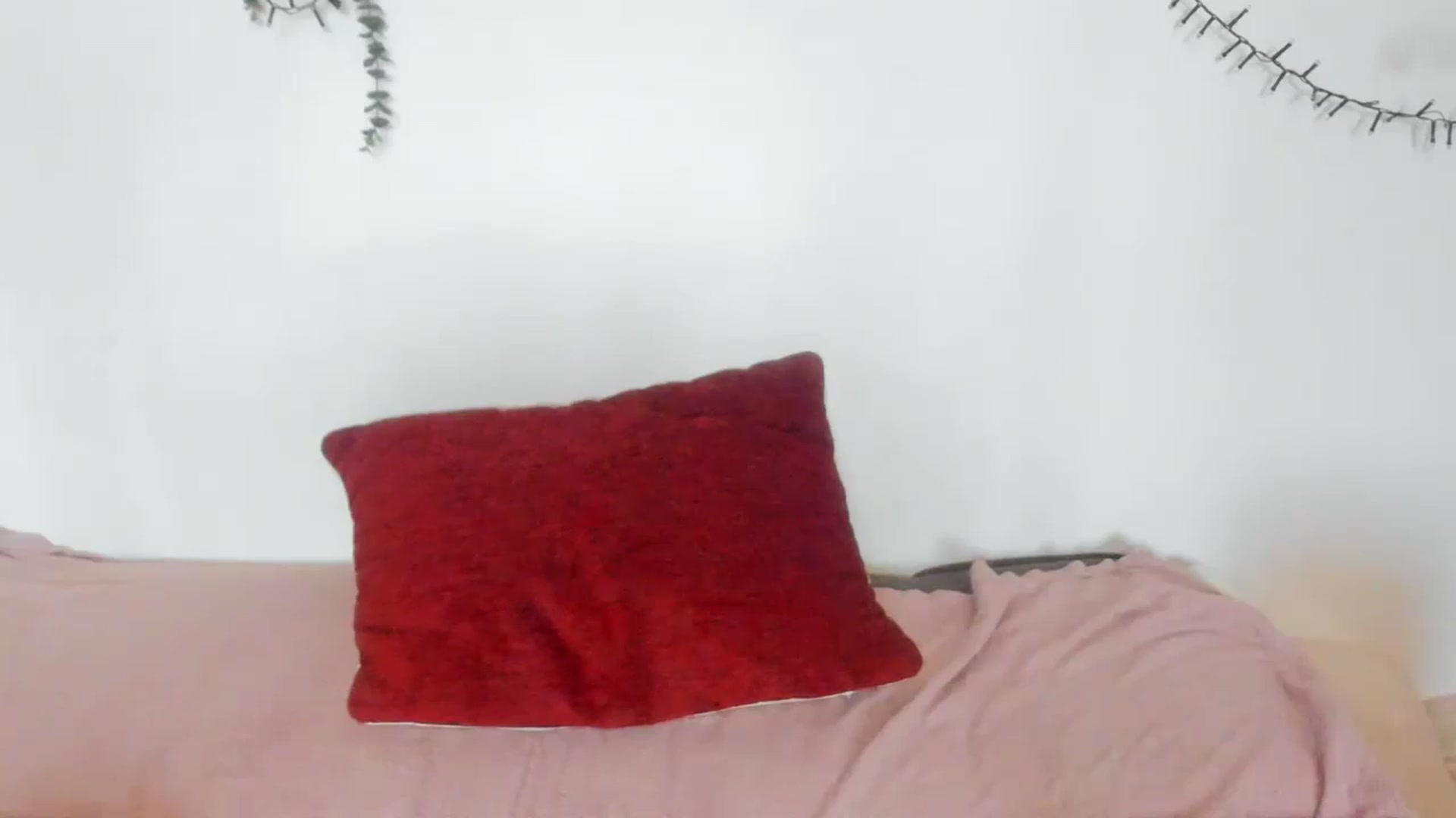 Gallery image thumbnail from AriahKiss's myfreecams stream on, 01/19/2024, 14:31 image 8 of 20