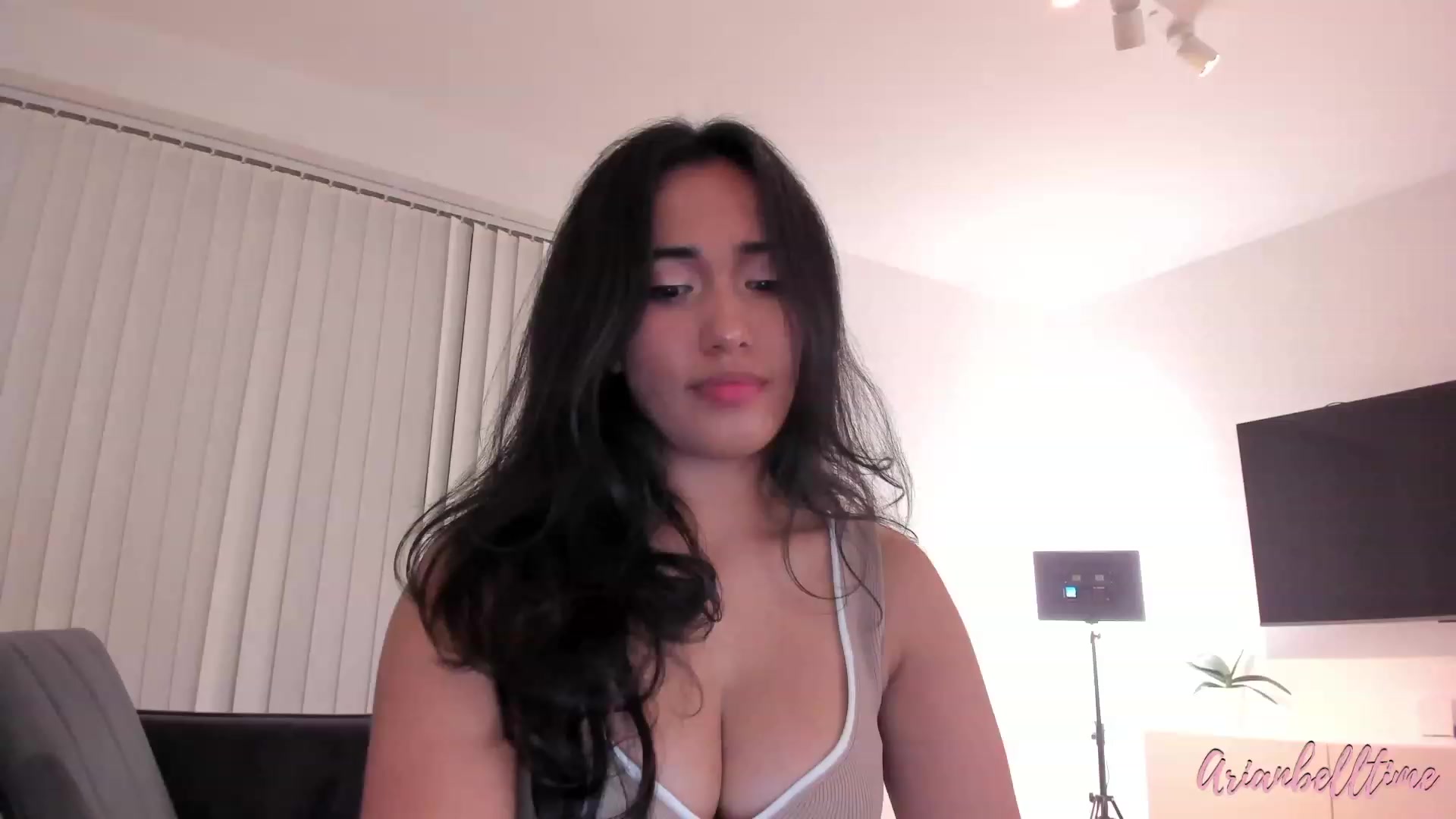 Gallery image thumbnail from ArianBelltime's myfreecams stream on, 08/18/2023, 23:49 image 14 of 20