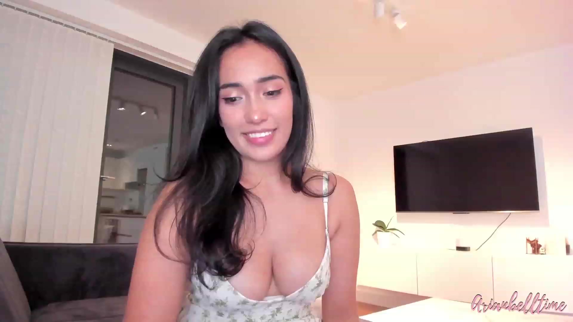 Gallery image thumbnail from ArianBelltime's myfreecams stream on, 08/19/2023, 21:16 image 10 of 20