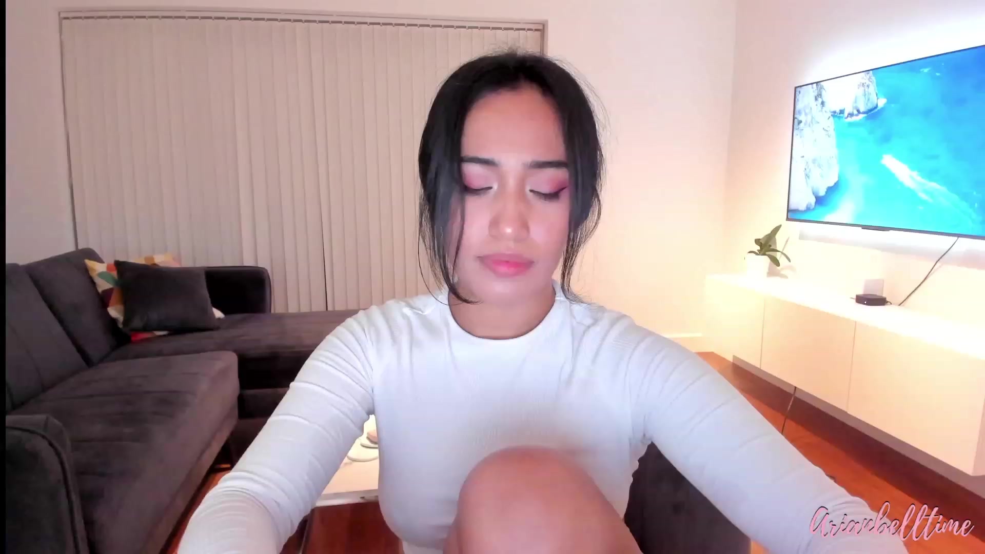 Gallery image thumbnail from ArianBelltime's myfreecams stream on, 08/25/2023, 02:38 image 19 of 20