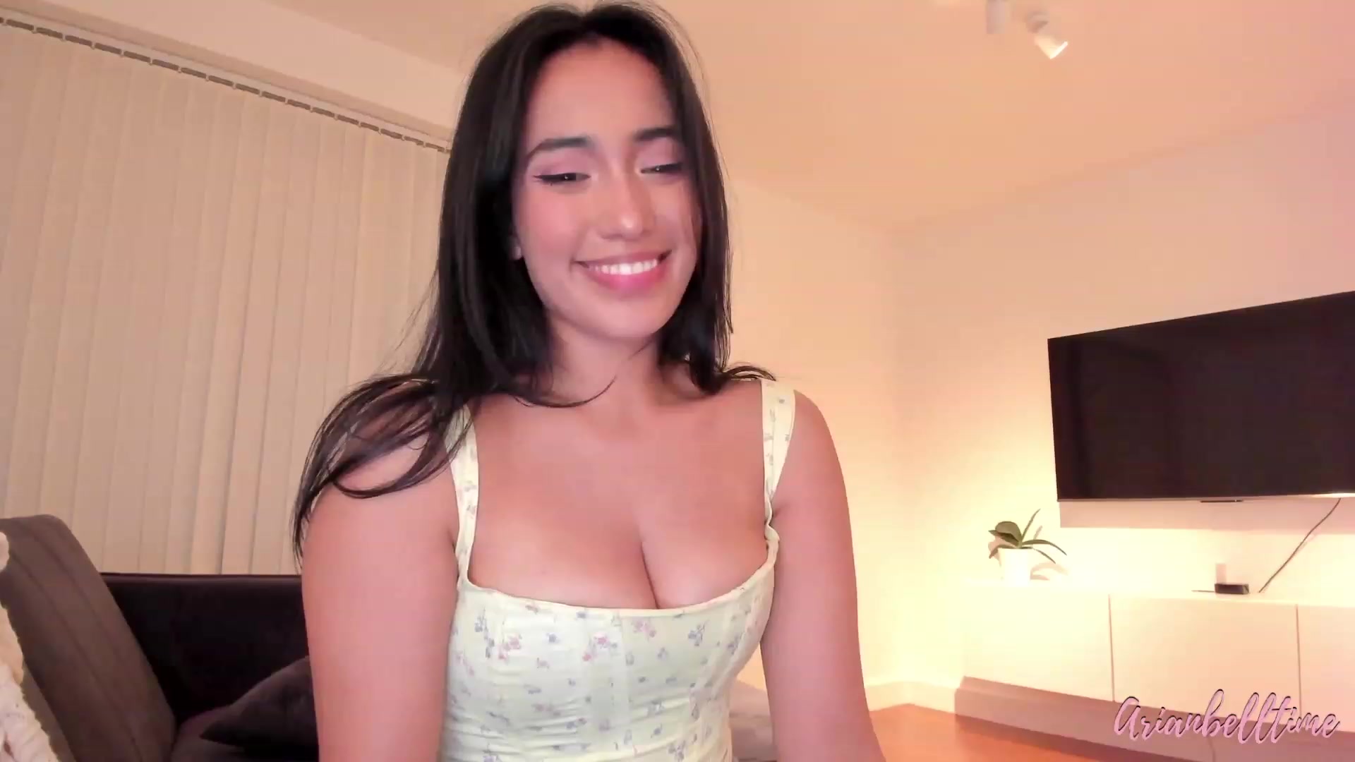 Gallery image thumbnail from ArianBelltime's myfreecams stream on, 08/25/2023, 23:06 image 12 of 20