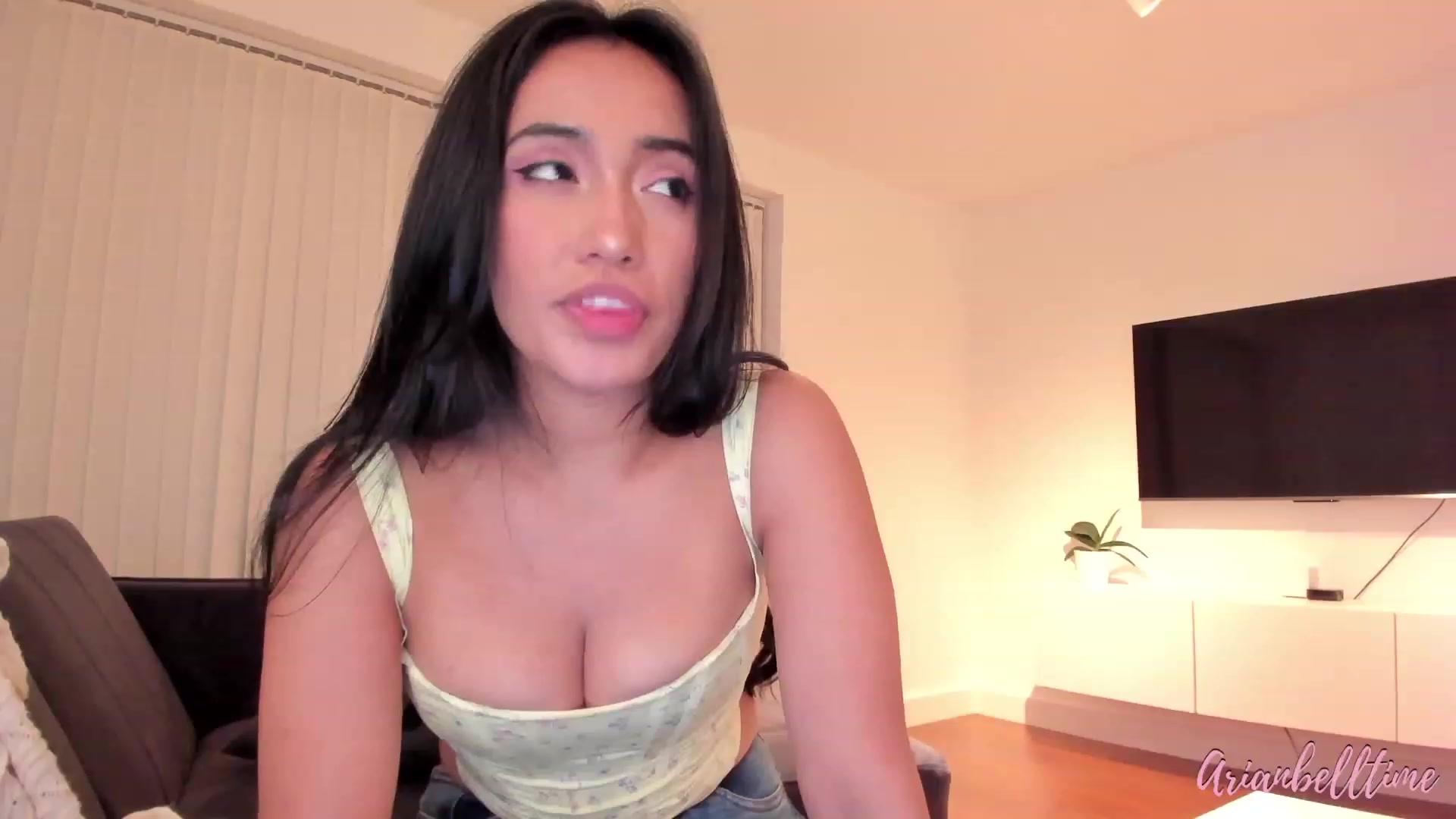 Gallery image thumbnail from ArianBelltime's myfreecams stream on, 08/25/2023, 23:06 image 4 of 20
