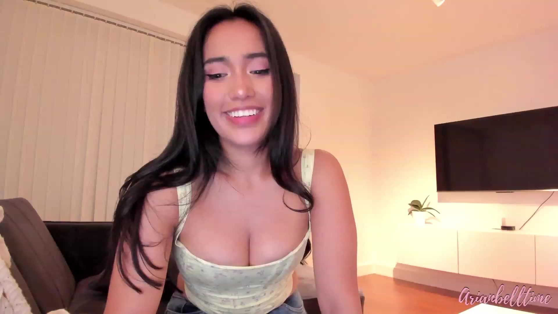Gallery image thumbnail from ArianBelltime's myfreecams stream on, 08/25/2023, 23:06 image 6 of 20