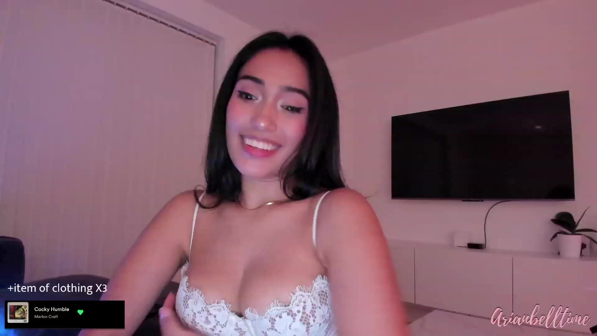 Gallery image thumbnail from ArianBelltime's myfreecams stream on, 09/01/2023, 24:03 image 7 of 20